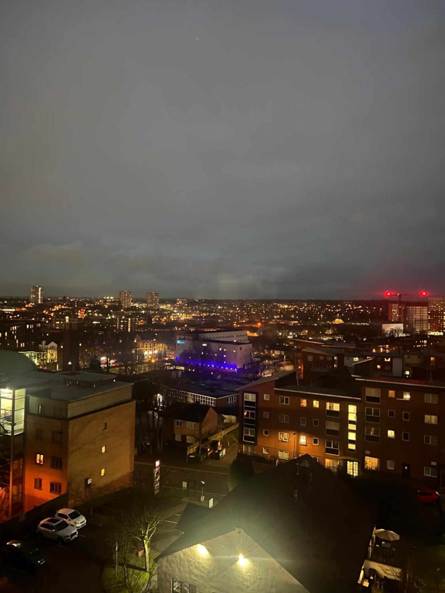 2 Bedroom Luxury Penthouse Centre! Free Parking On Site Apartment Birmingham