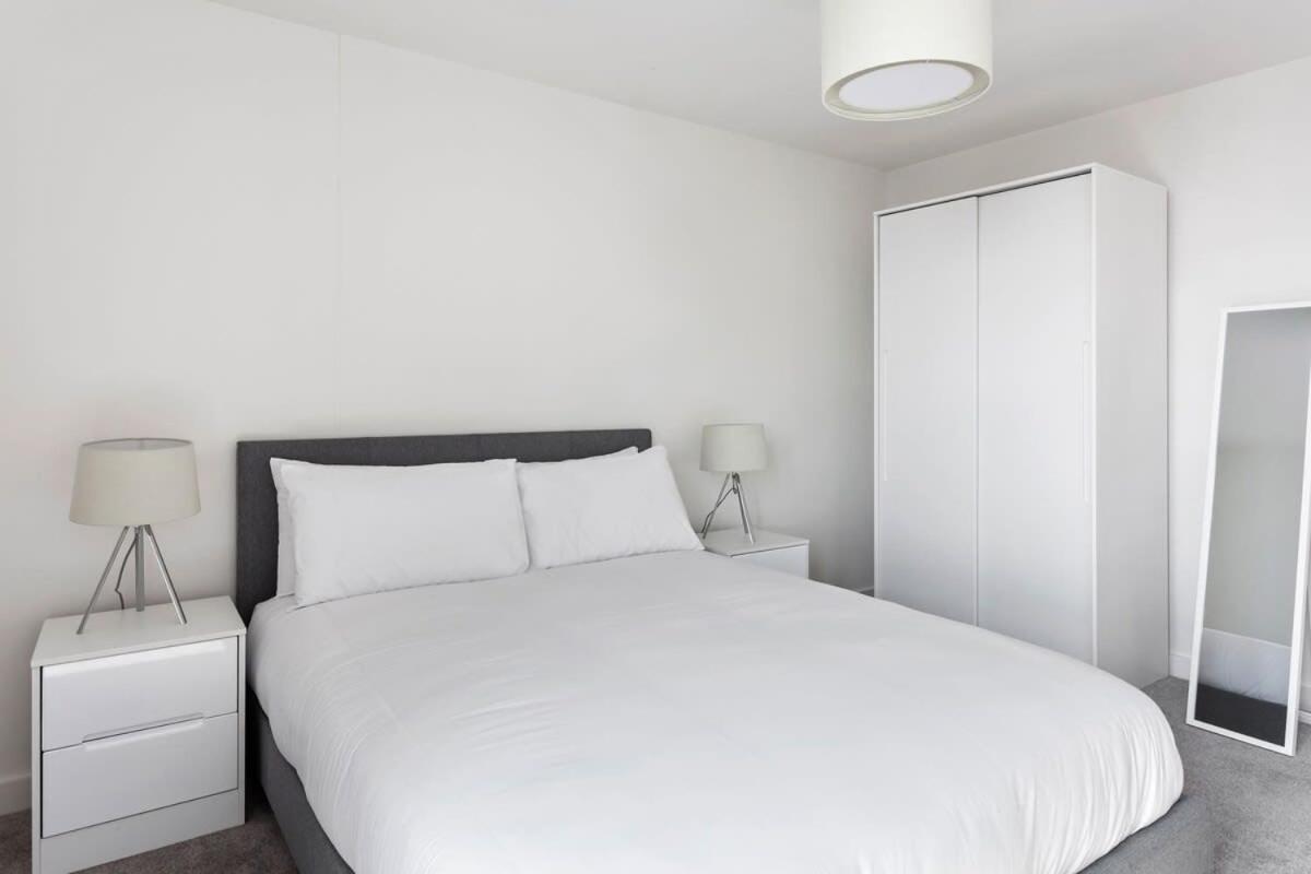 Contemporary 1br With Amazing Views Birmingham