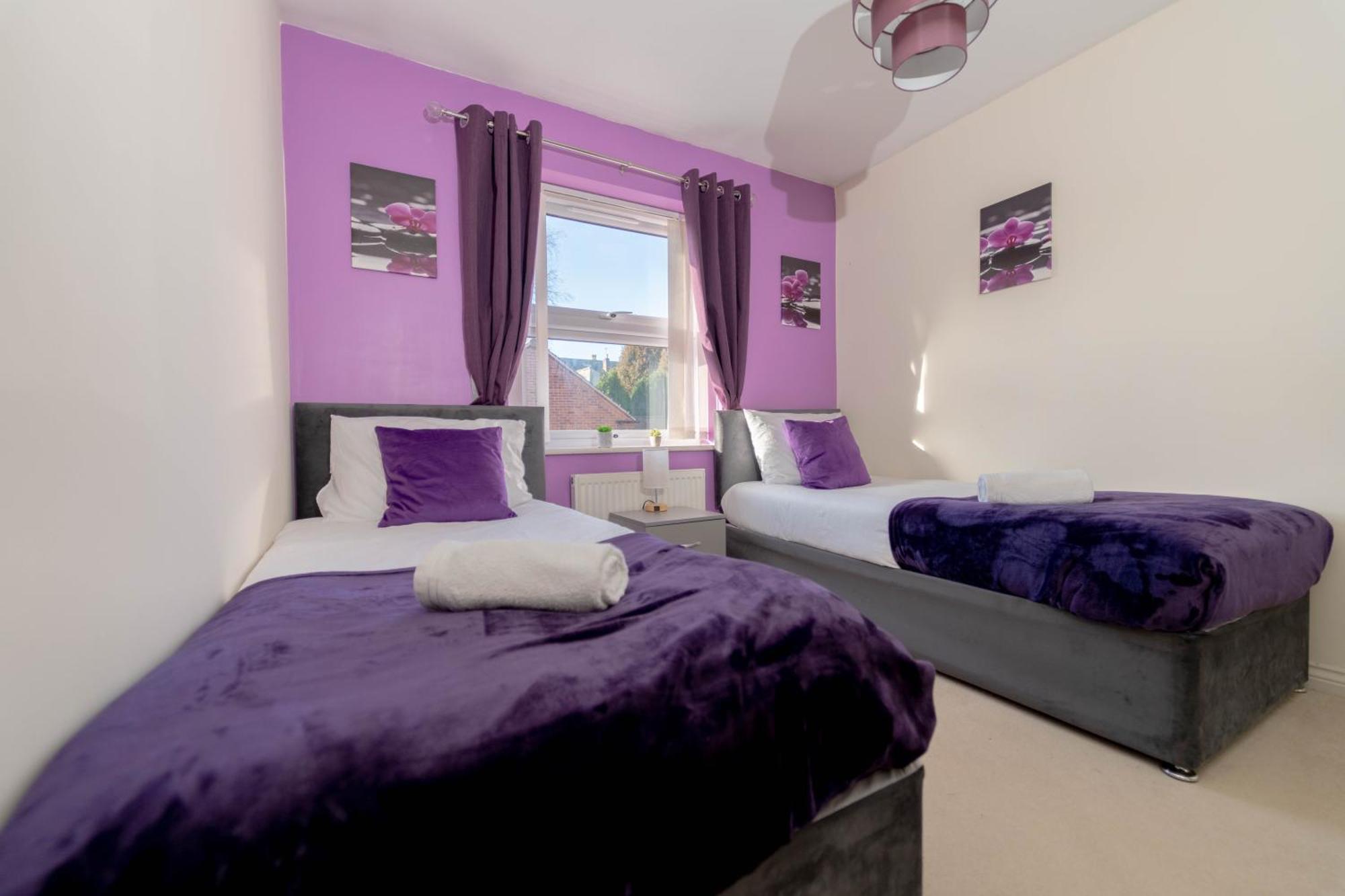 Contractors - Family - Relocators Birmingham