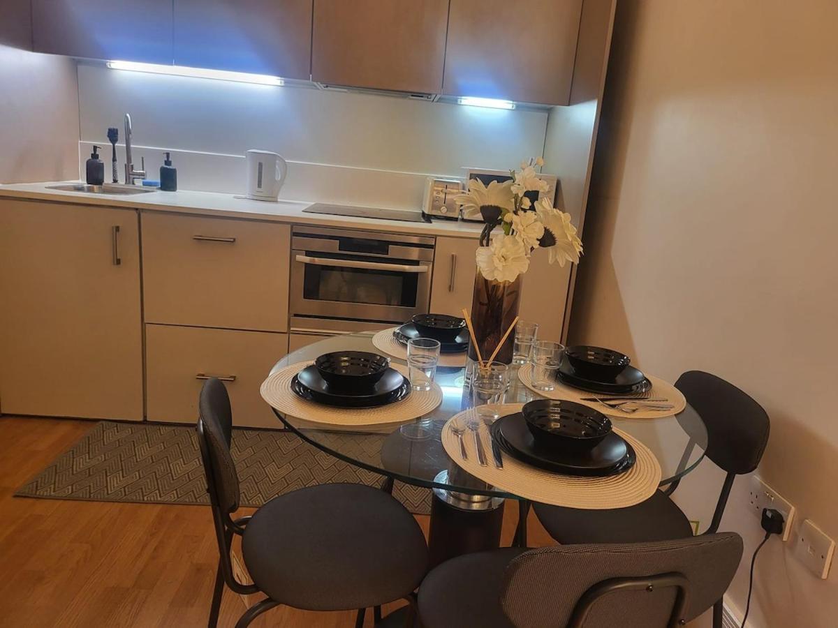 Apartment Spacious 2 Bedroom Flat In Centre *