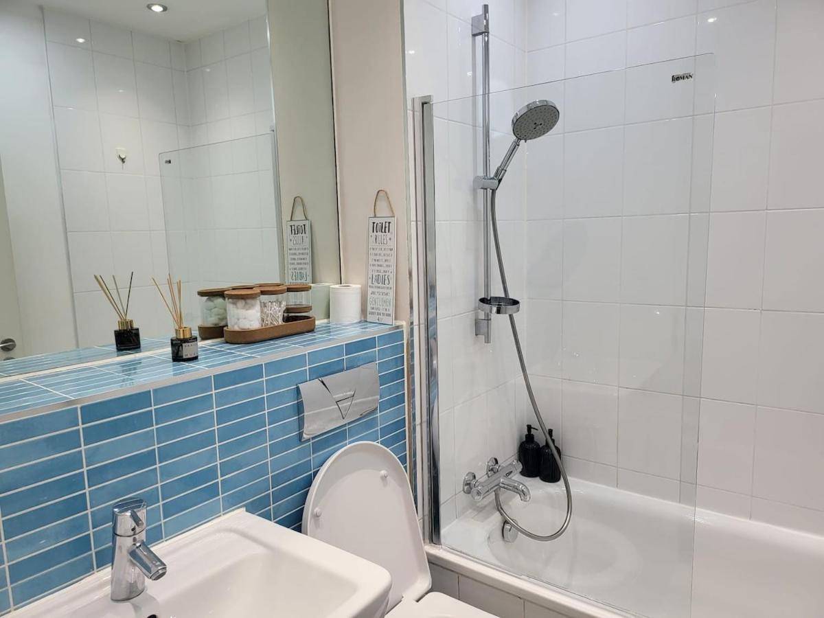 Spacious 2 Bedroom Flat In Centre Apartment Birmingham