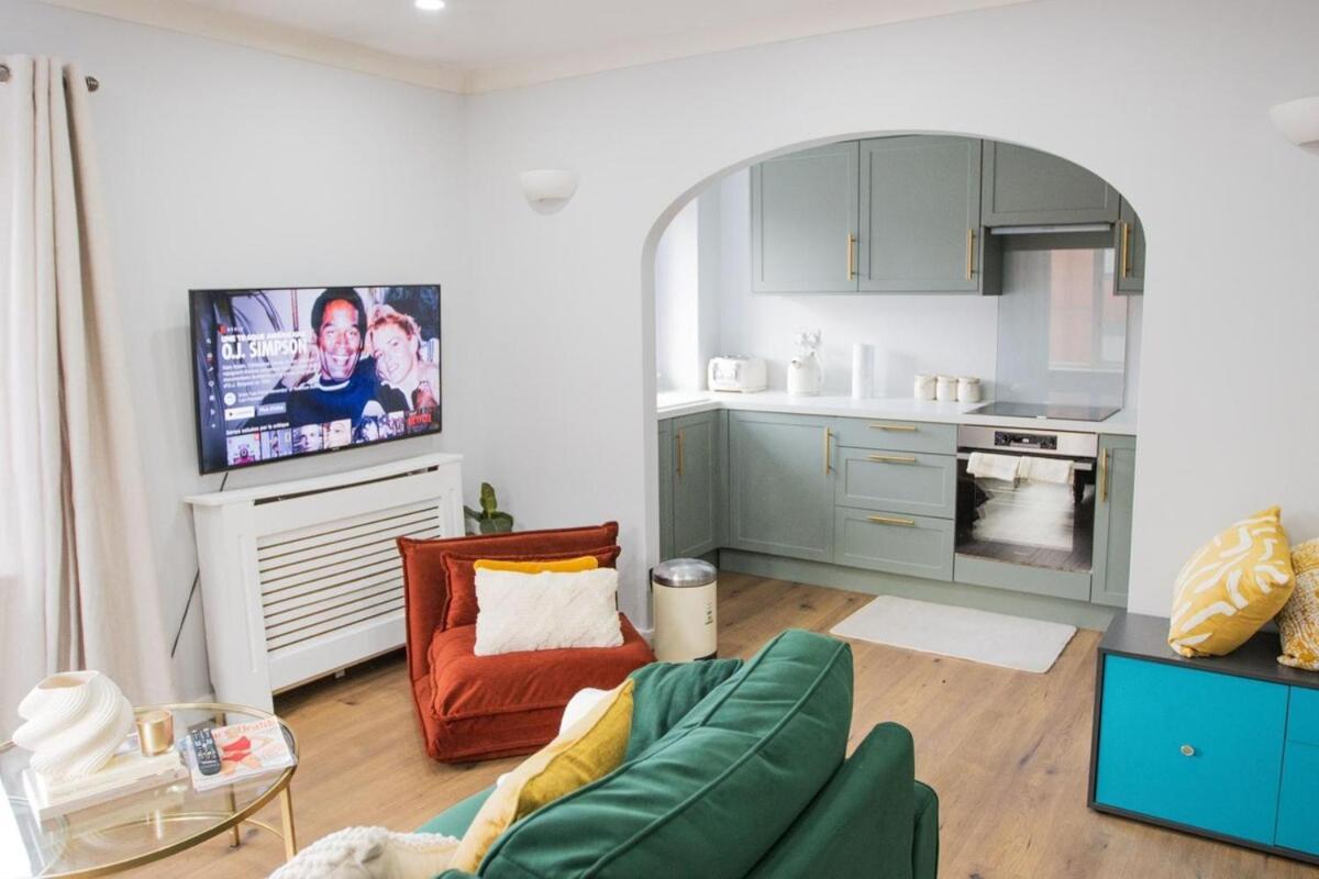 Sienna Haven 2 Bed 1 Bath - Netflix - Free Parking Apartment