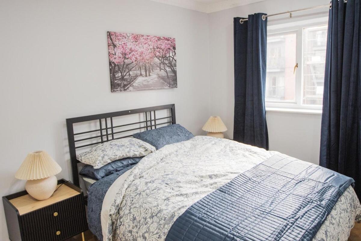 Sienna Haven 2 Bed 1 Bath - Netflix - Free Parking Apartment Birmingham