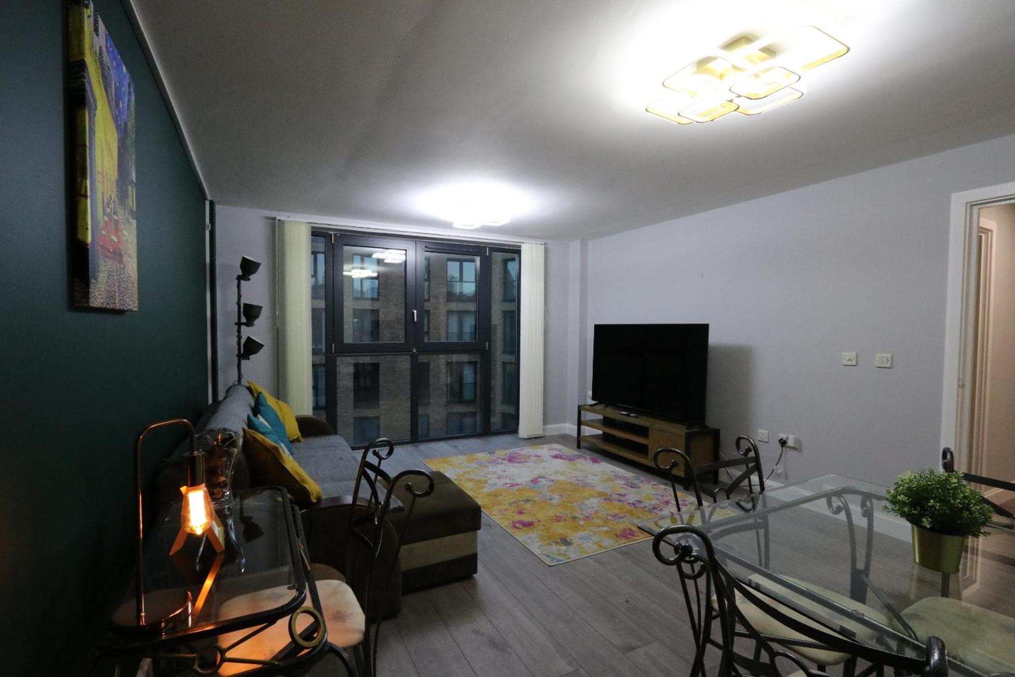 Apartment Stunning Floor Southside 2 Beds Parking Wifi Netflix *