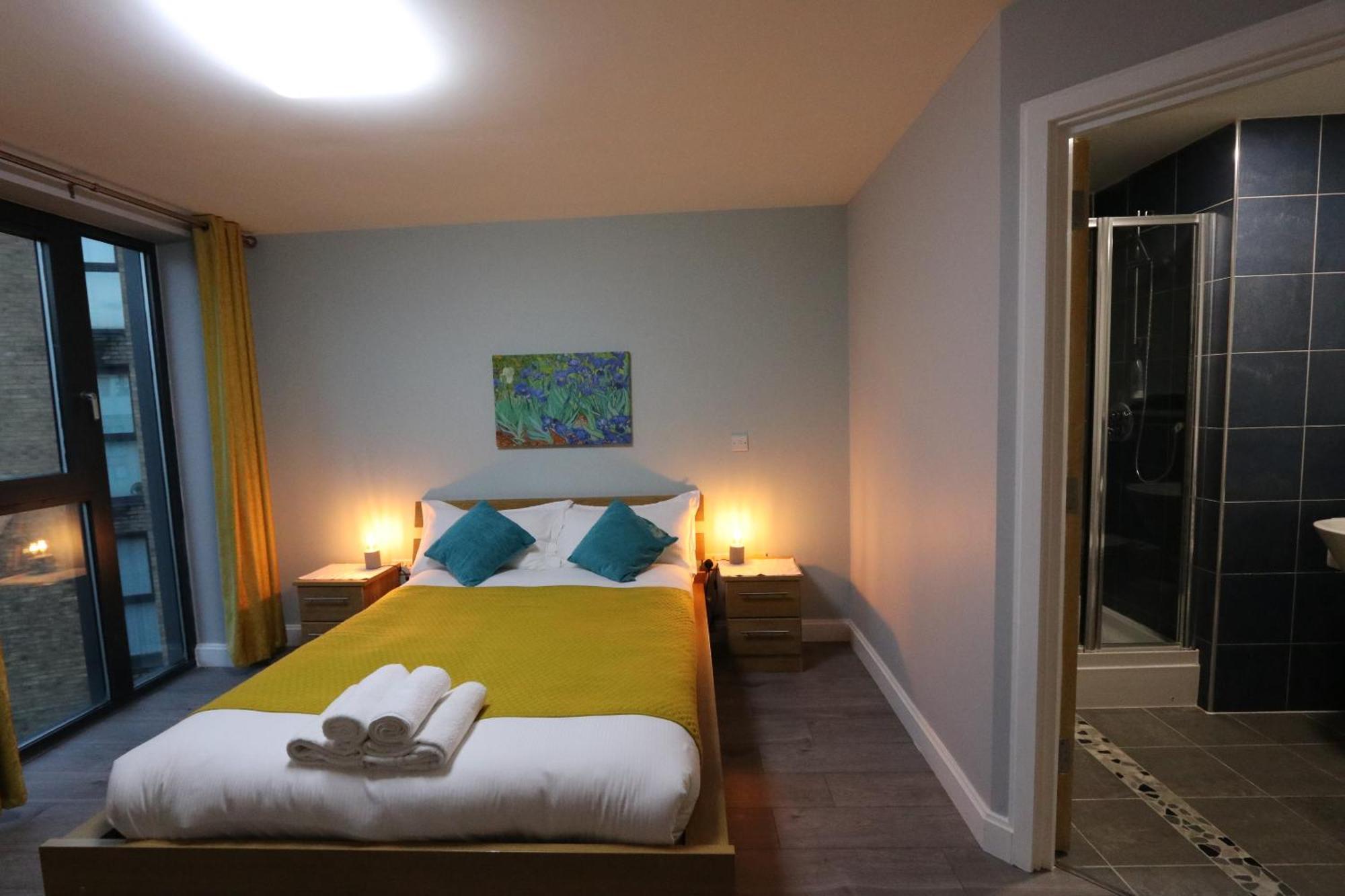 Apartment Stunning Floor Southside 2 Beds Parking Wifi Netflix *
