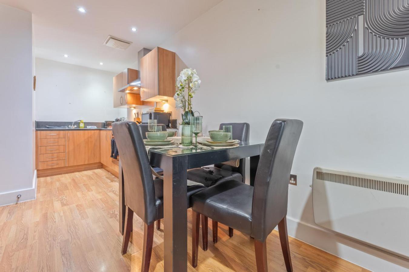 Apartment Modern 1 Bed Arcadian Balcony Birmingham