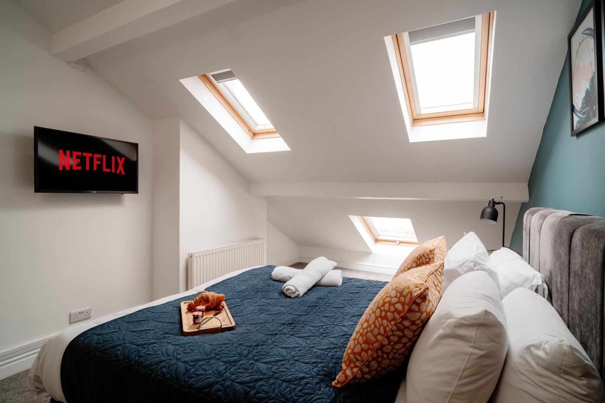 Spacious Centre Family Contractors Wifi Birmingham
