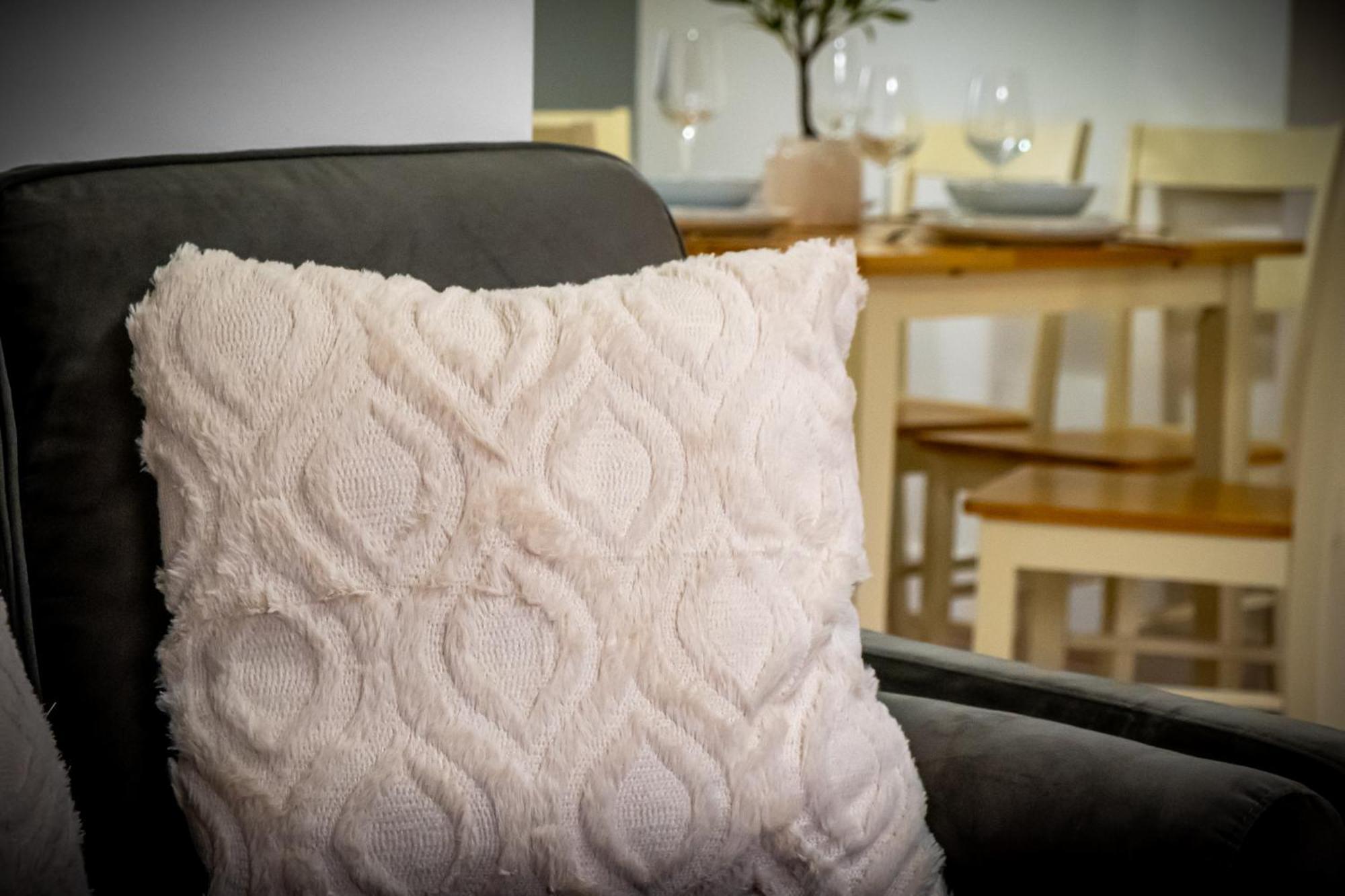 Comfy Home-windrush Grove * Birmingham