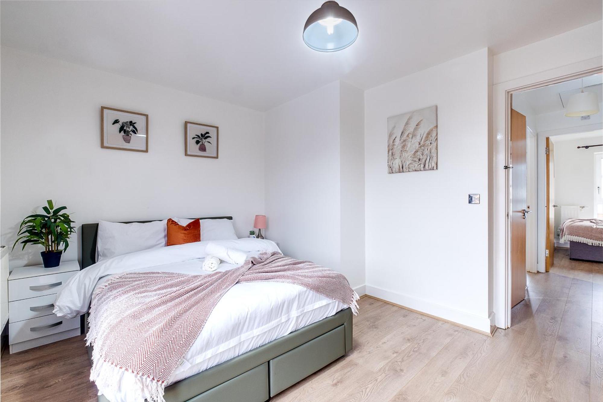Holiday home Comfy Home-windrush Grove *