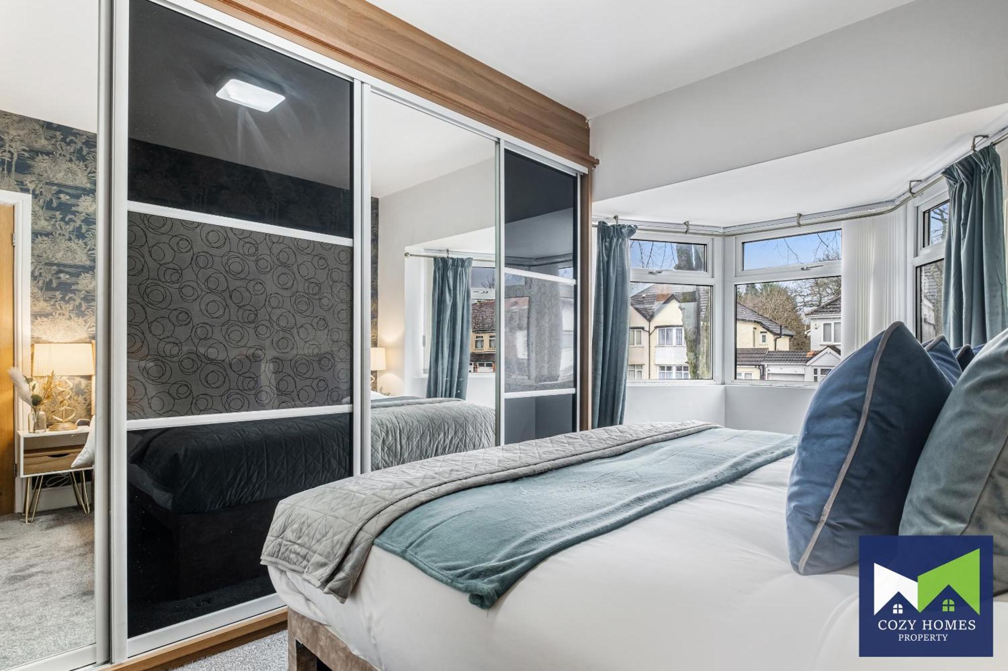 Holiday home Modern-family-contractors-netflix-fast Wifi-private Parking-nec-hs2-jlr Birmingham