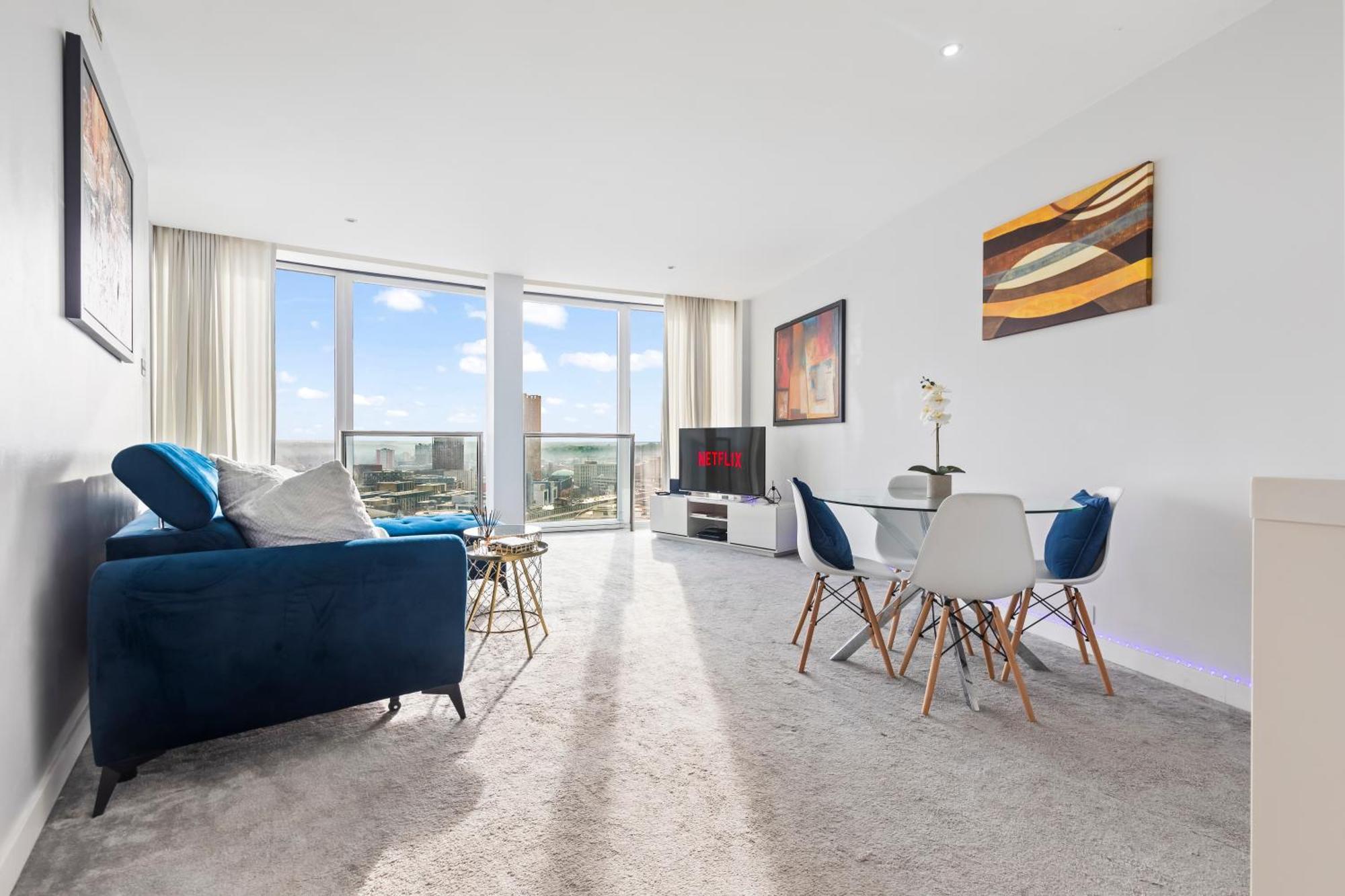 Centre, Views, Parking, Sleeps 4, Long Offers