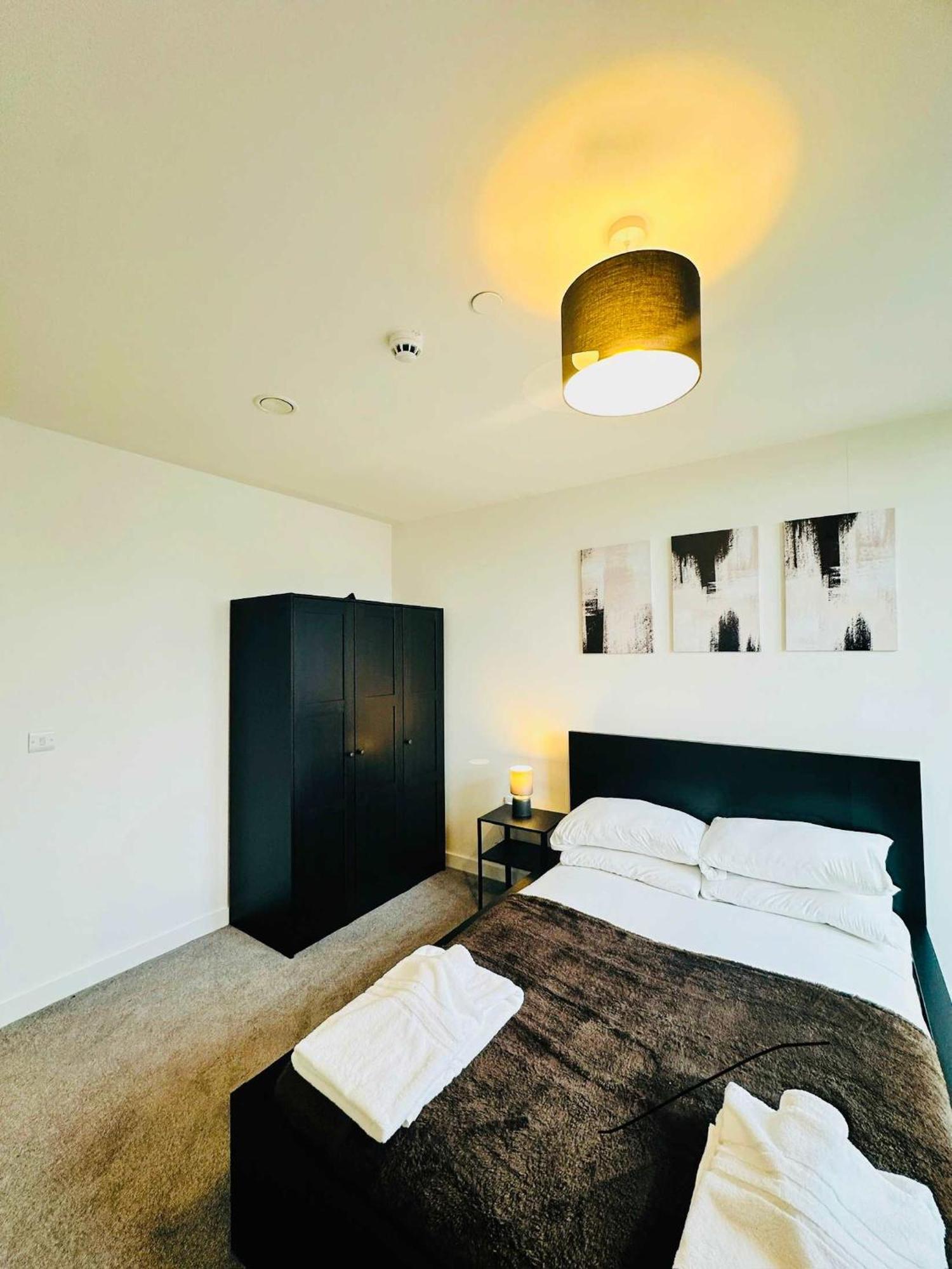 Stunning Birmingham1 Bedroom *