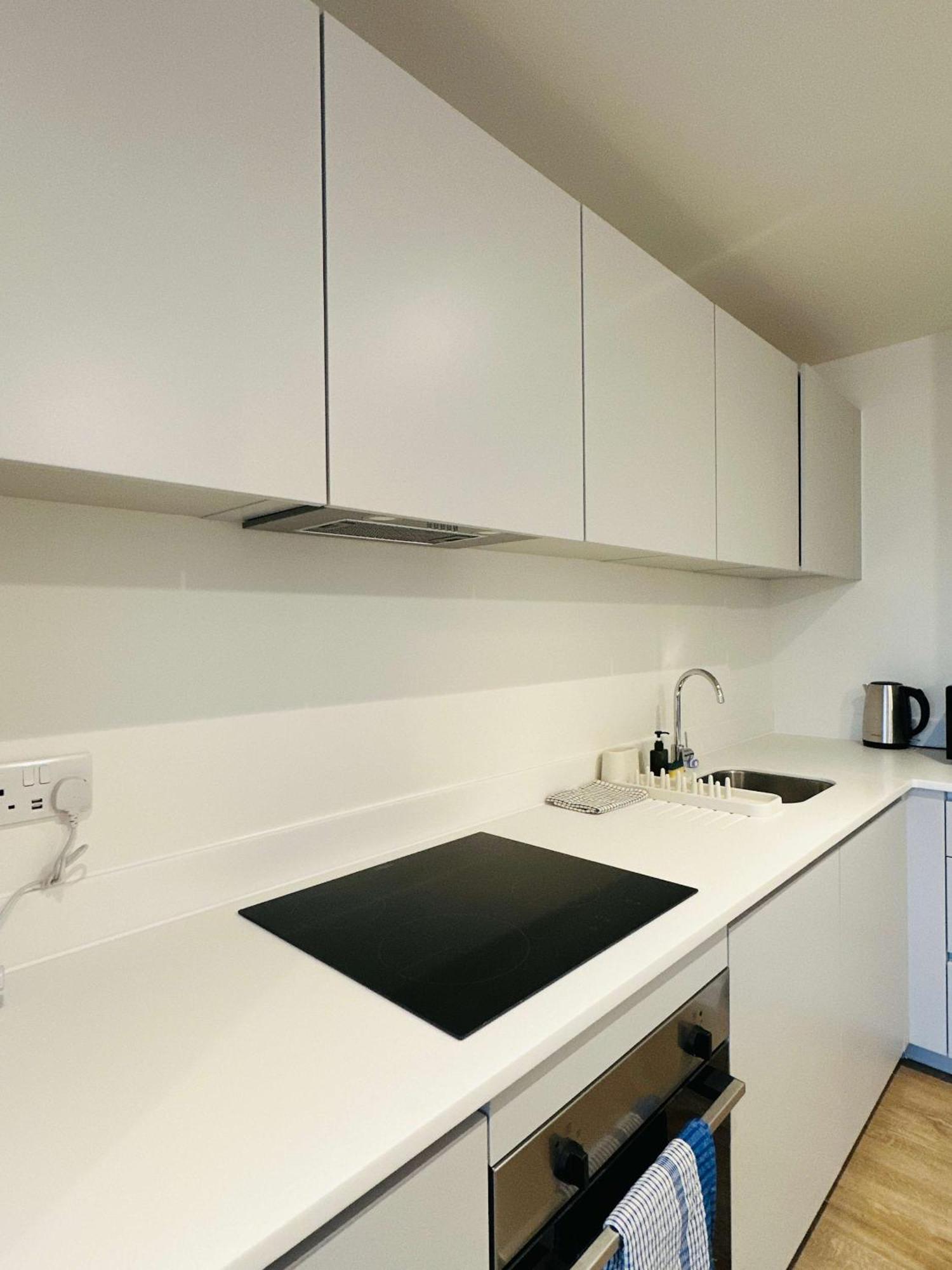Stunning Birmingham1 Bedroom Apartment Birmingham