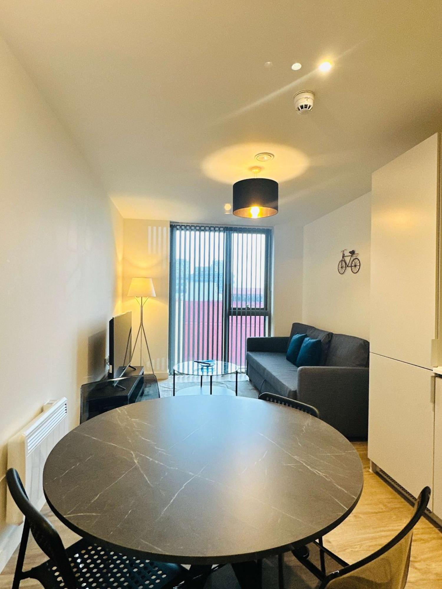 Apartment Stunning Birmingham1 Bedroom Birmingham