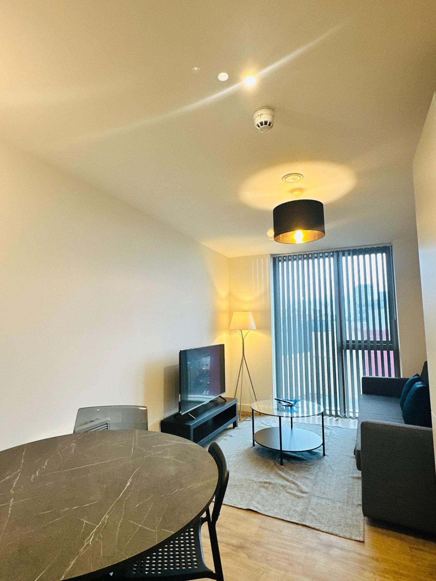 Stunning Birmingham1 Bedroom Apartment Birmingham