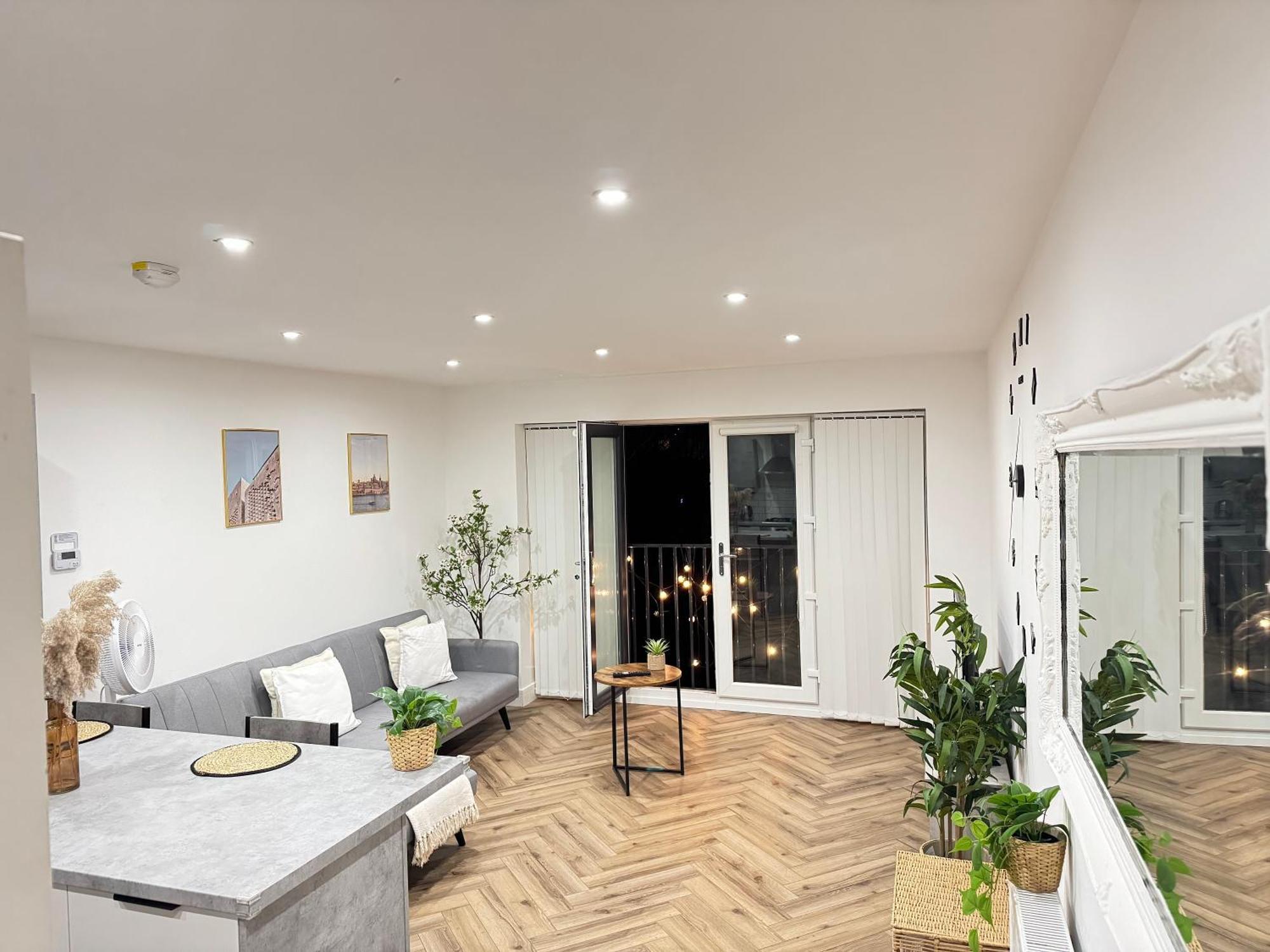 Spacious Luxury - 2 Bed - Free Parking - Washing Machine - 50inch Hd Tv - Netflix Apartment Birmingham