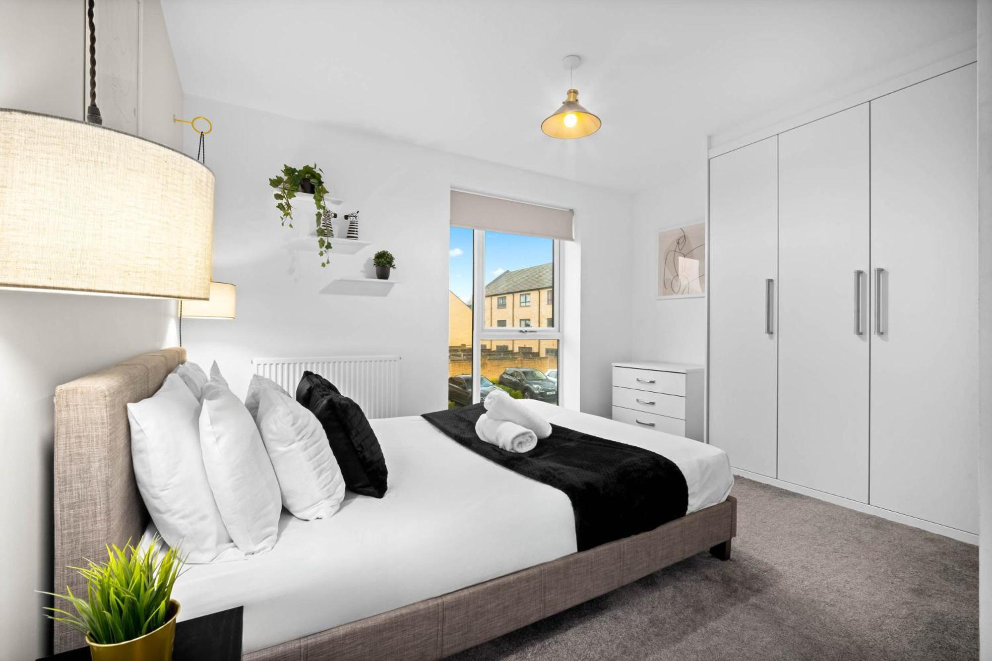 Luxury With Gated Access And Secure Parking 16sl Birmingham
