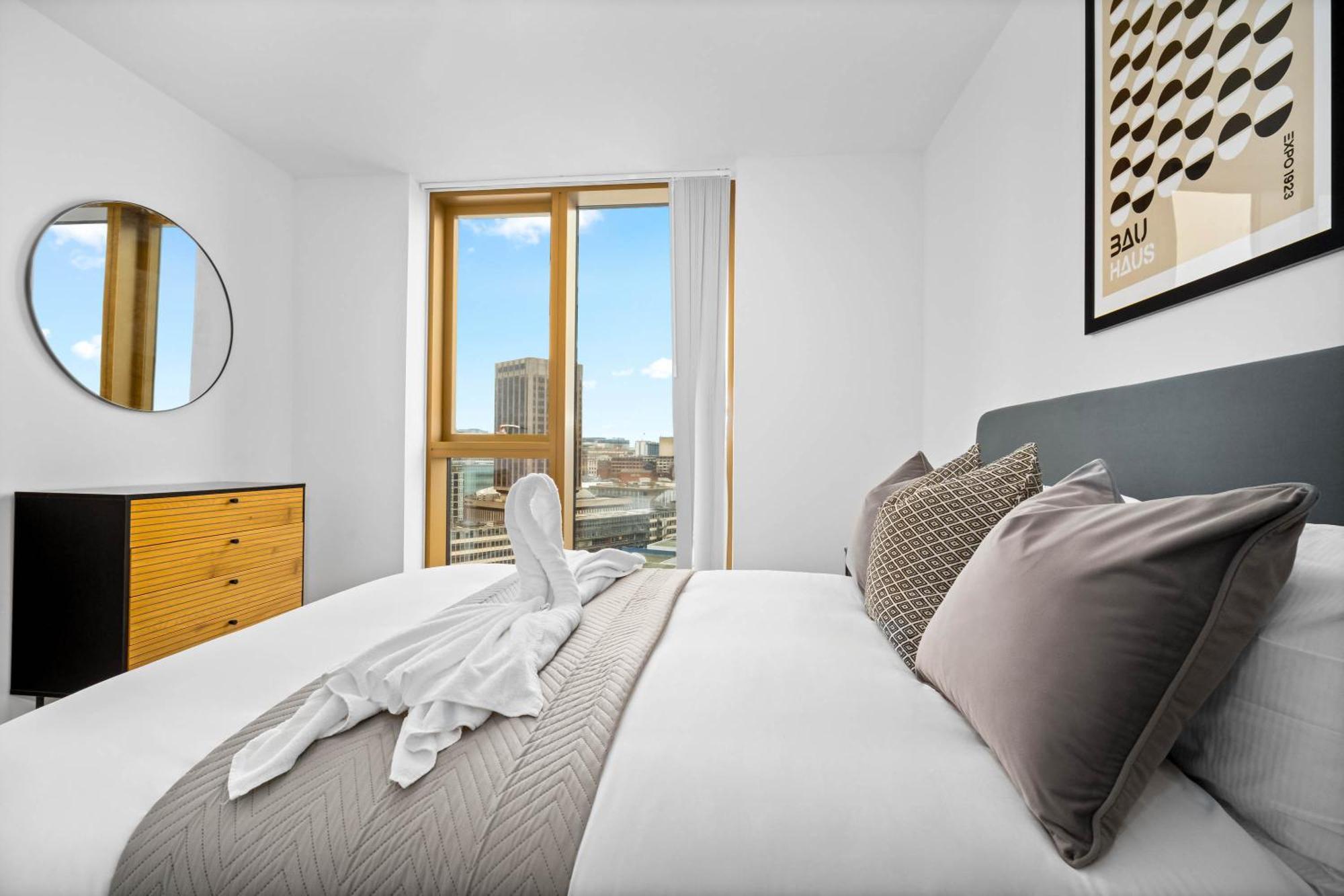 New Build - 1 Bed Centre - Free Onsite Gym & Coffee Machine - Chinatown Area, Located Next To O2 Academy, Bullring & New Street Station - With Smart Tv, Free Netflix & Wifi Apartment Birmingham
