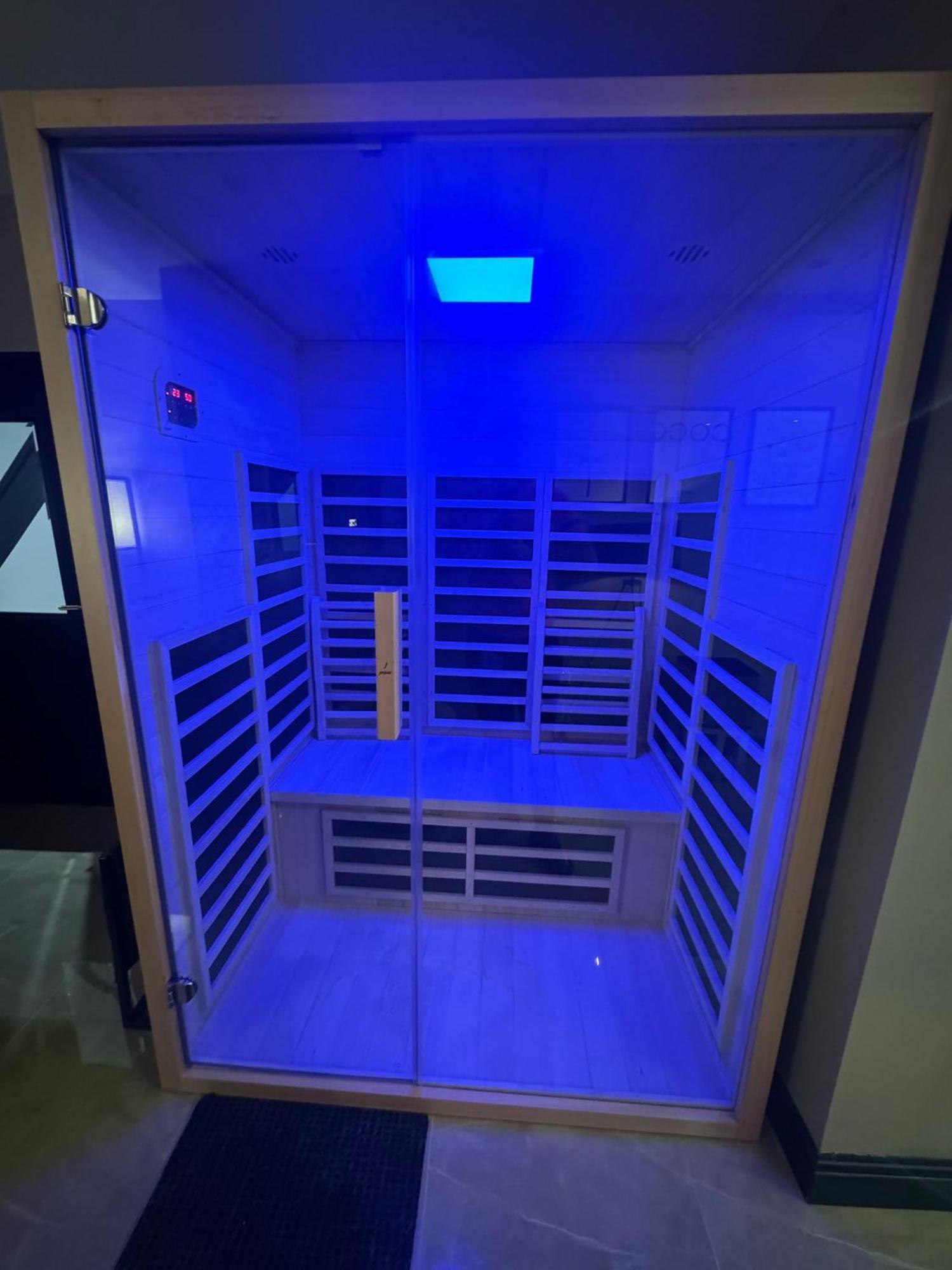 Villa Luxury 3bed Hot Tub And Sauna Facilities Amazing Location Birmingham