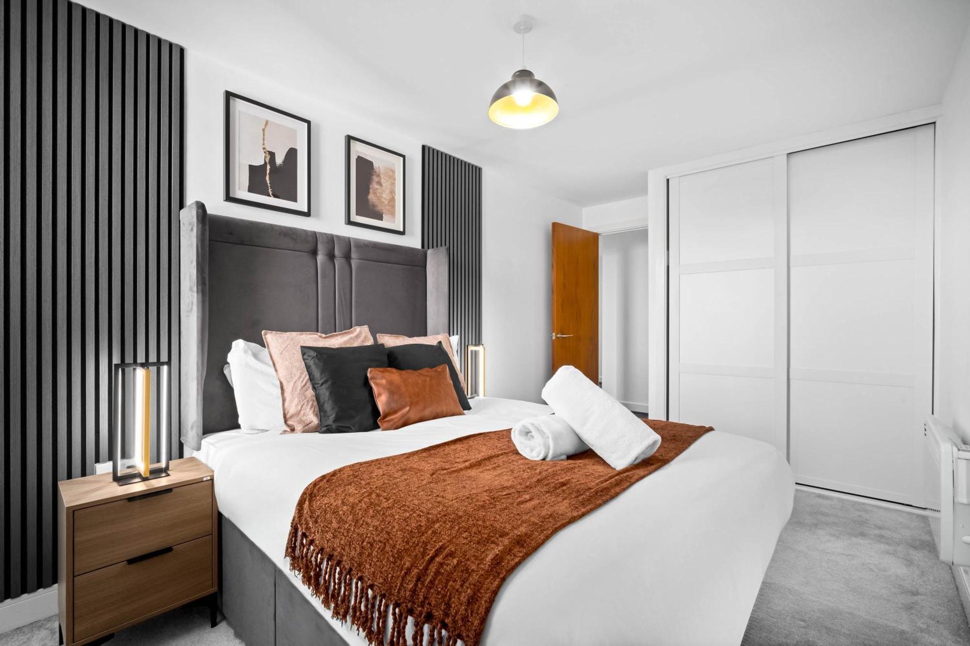 Stylish 2 Bedroom Apartment - City Centre - Free Netflix 404R Apartment *
