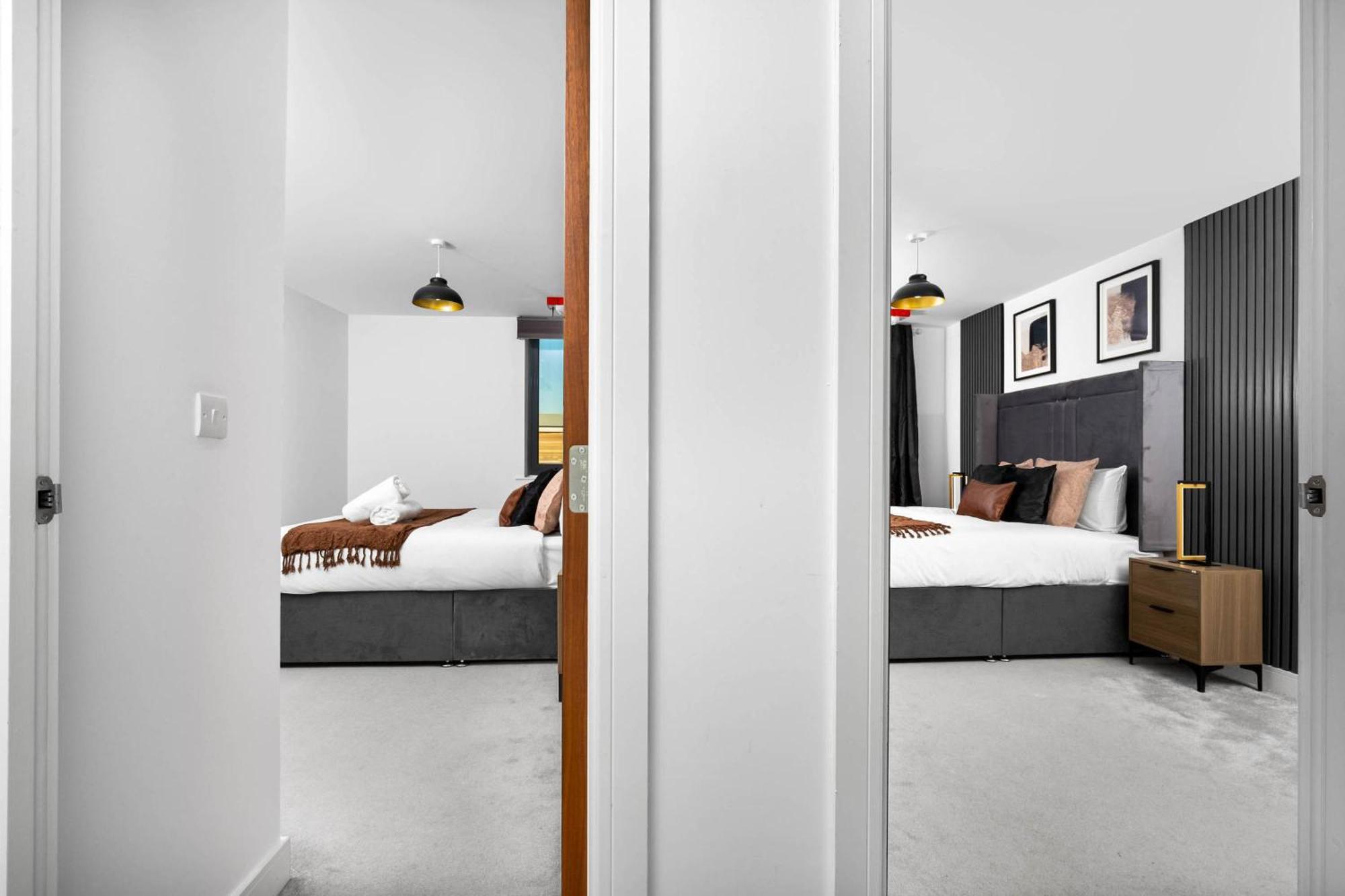 Stylish 2 Bedroom Apartment - City Centre - Free Netflix 404R Apartment *