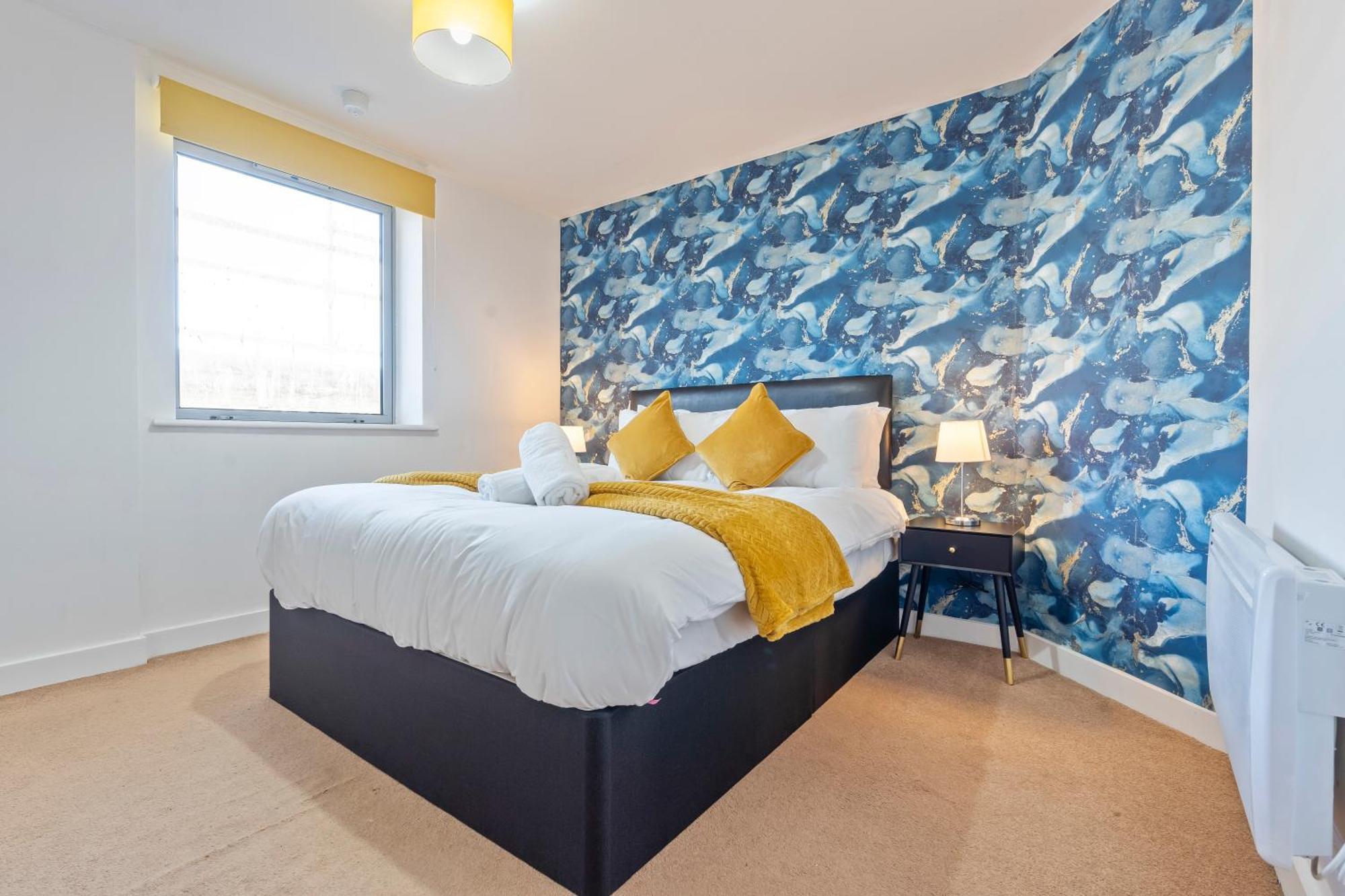 Stylish Centre Apartment- 3 Beds