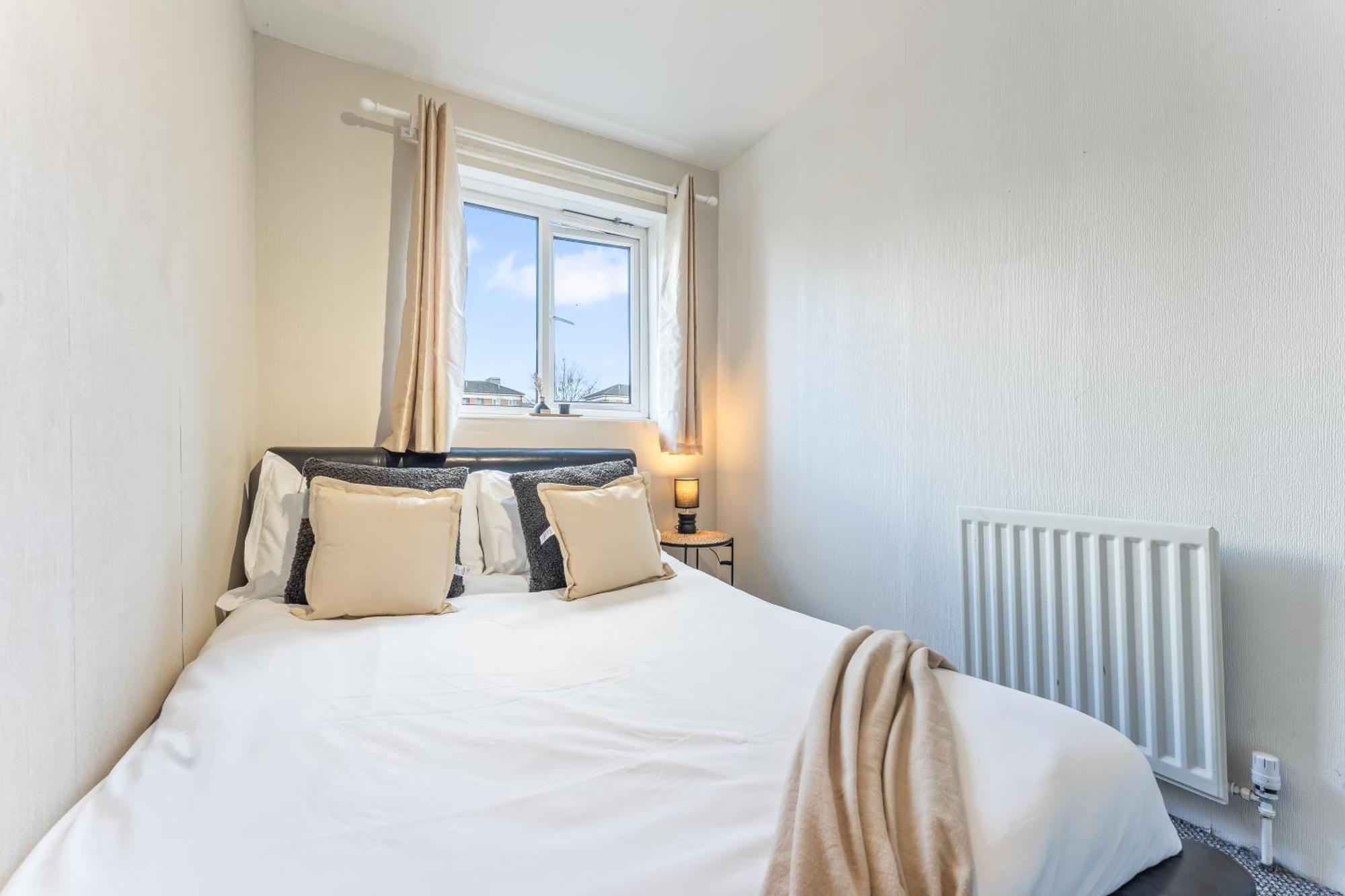 Spacious 3-br Sleeps 8 Birmingham