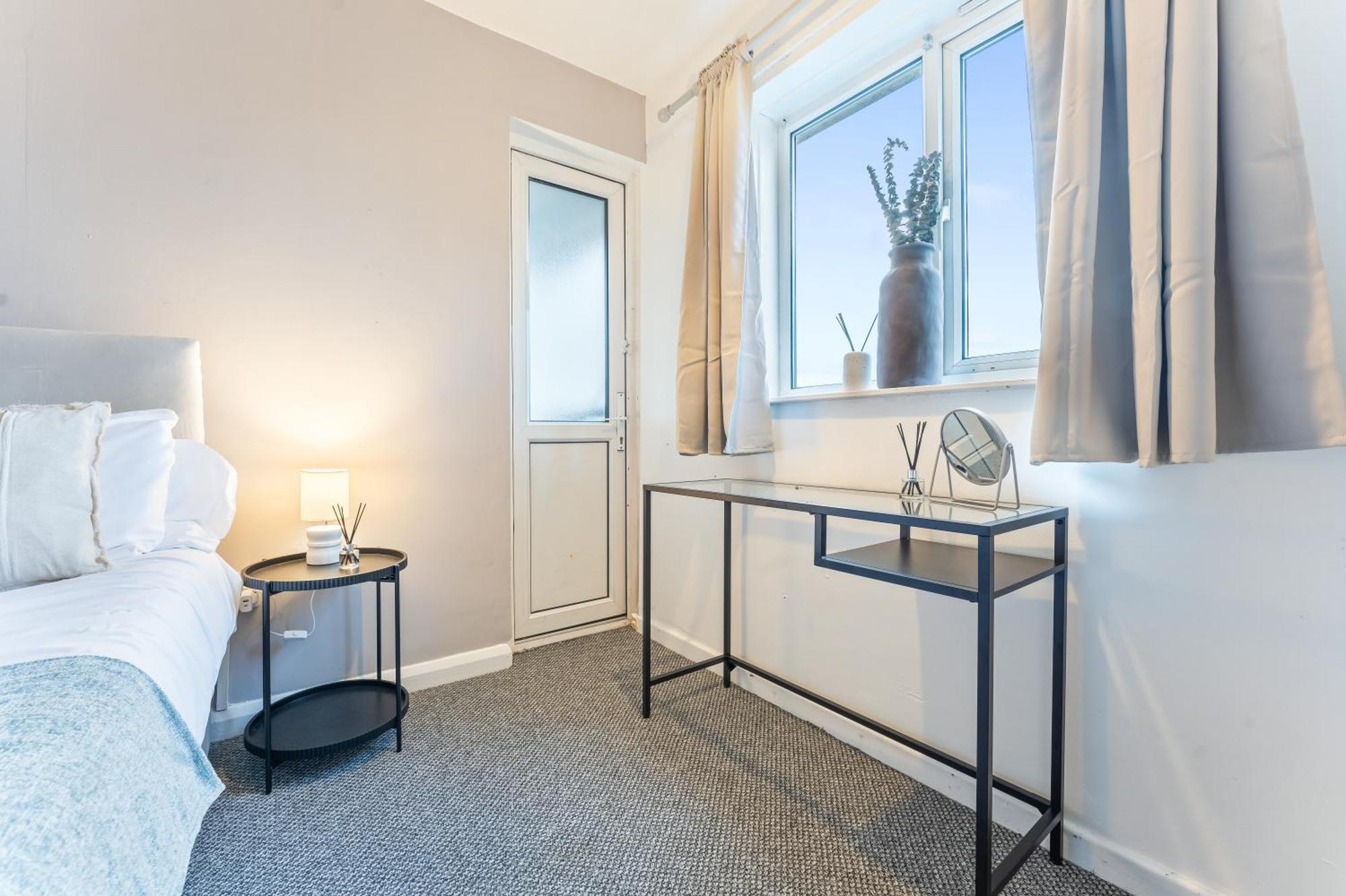 Apartment Spacious 3-br Sleeps 8 Birmingham