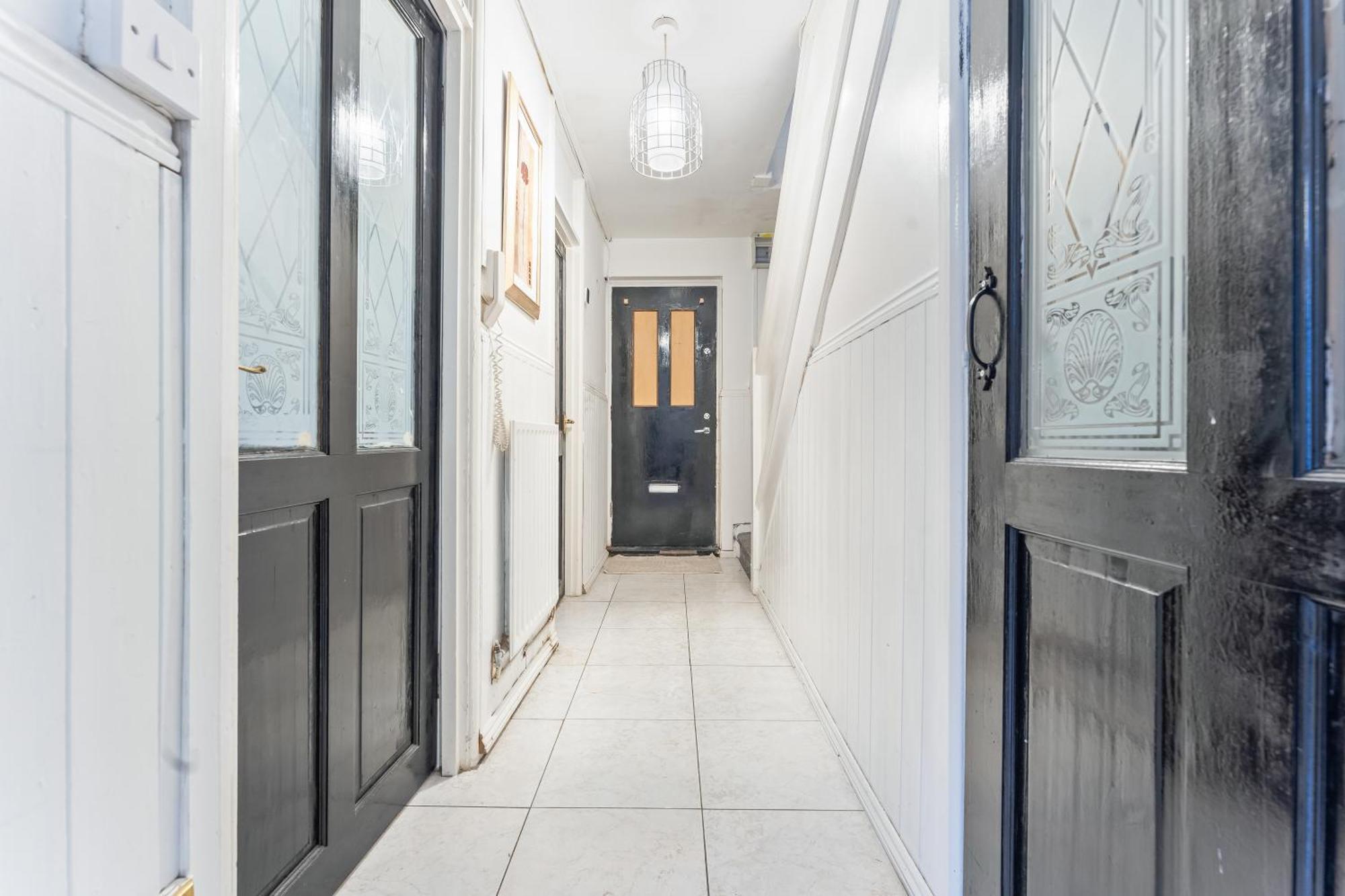 Spacious 3-br Sleeps 8 Birmingham