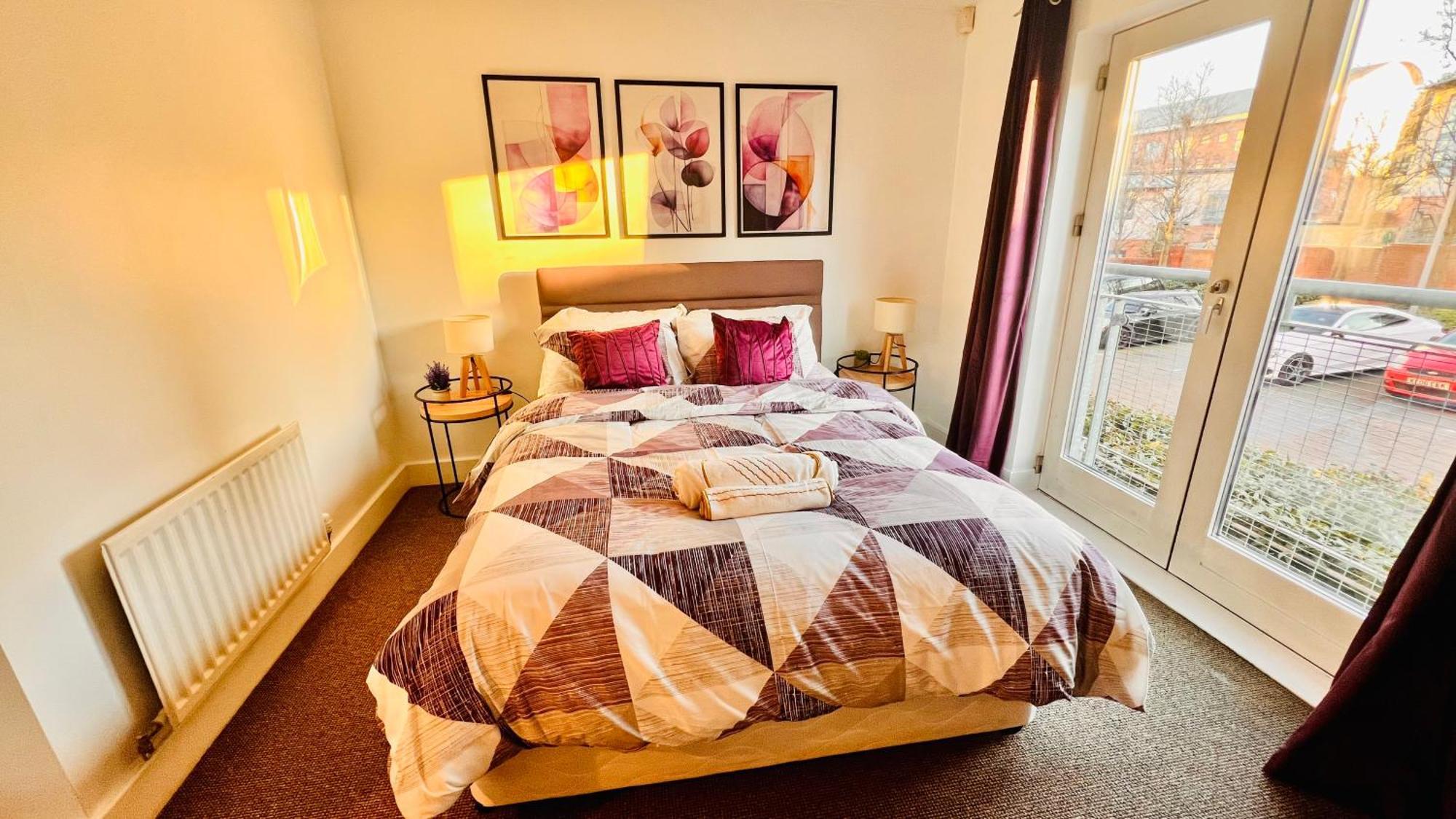 Centre With Parking Apartment *