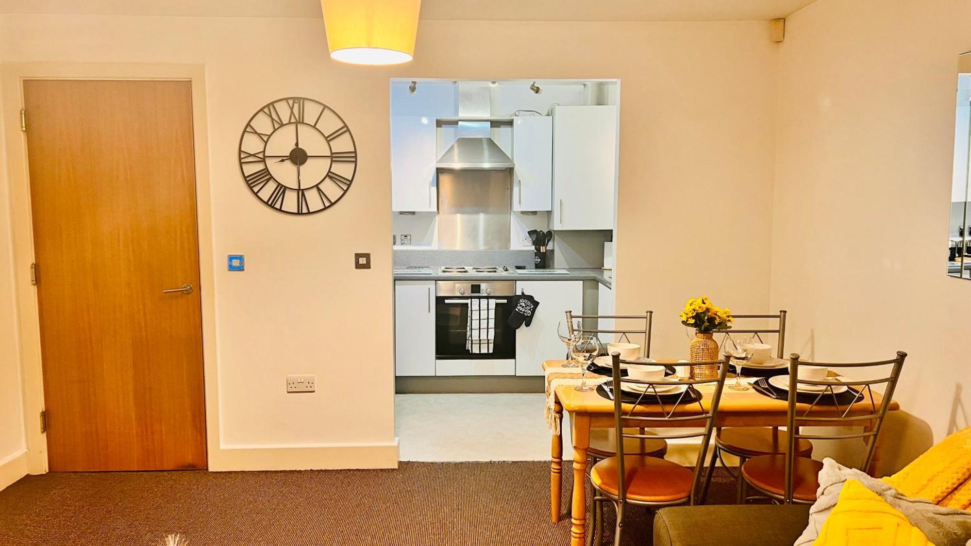 Centre With Parking Apartment