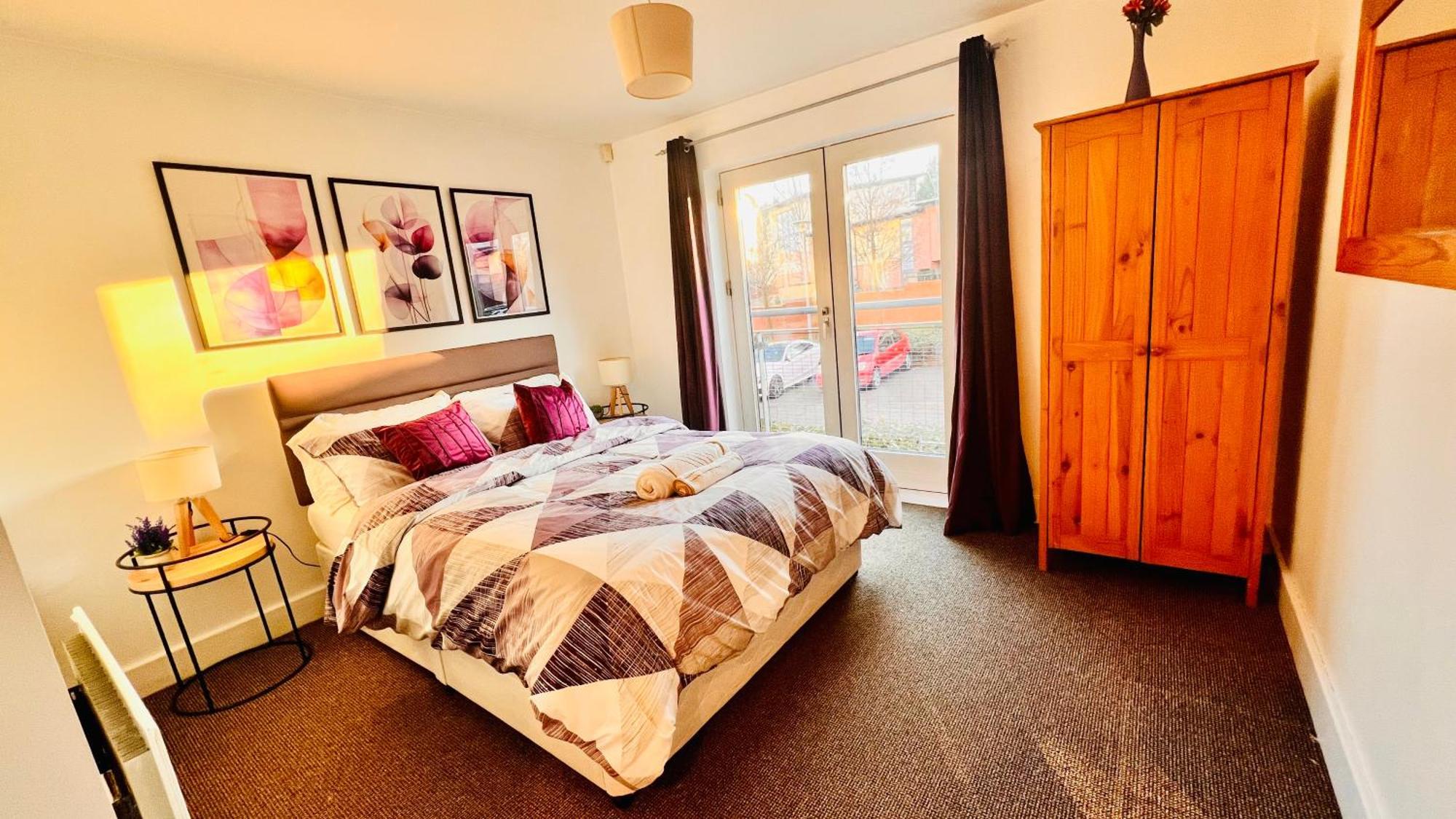 Centre With Parking Apartment Birmingham