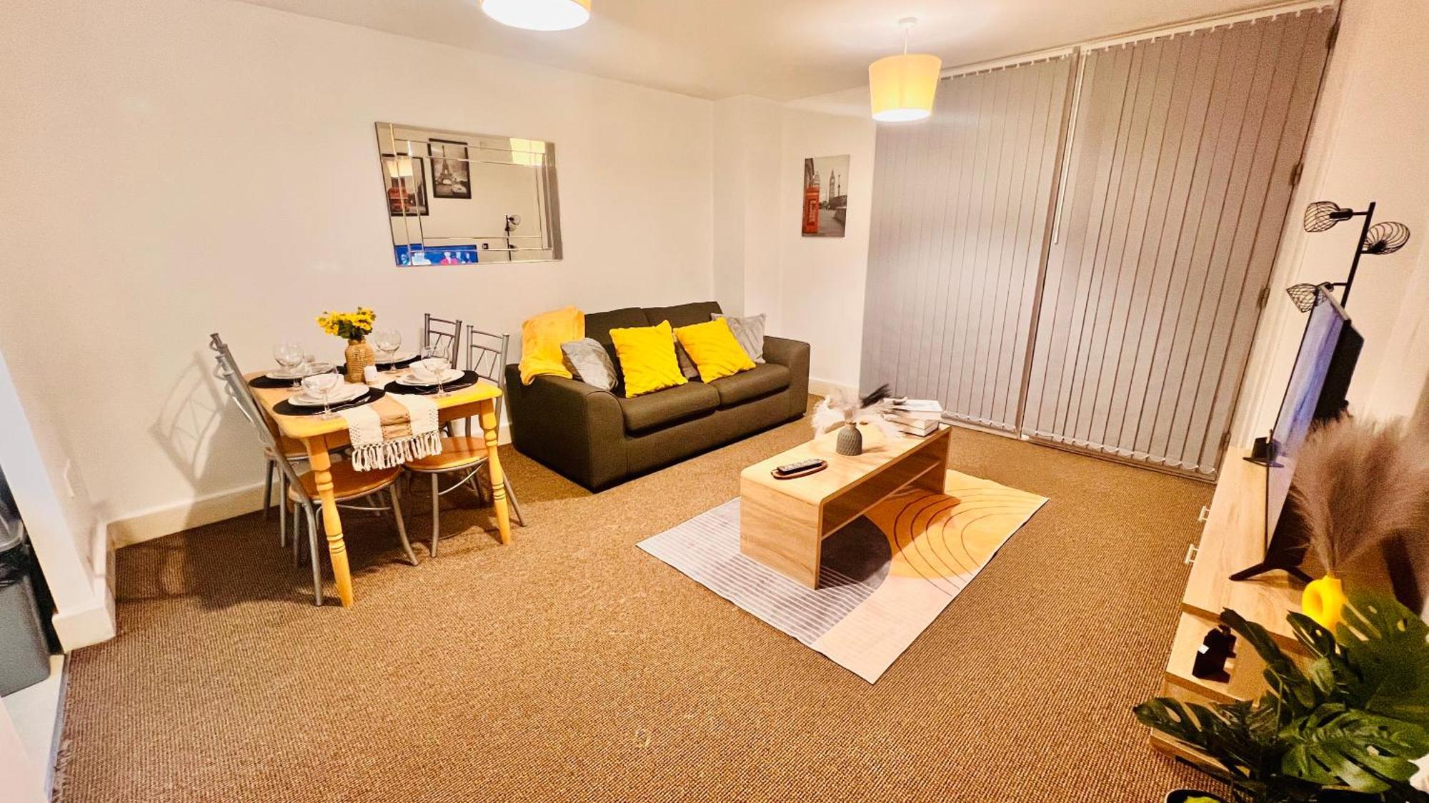 Centre With Parking Apartment