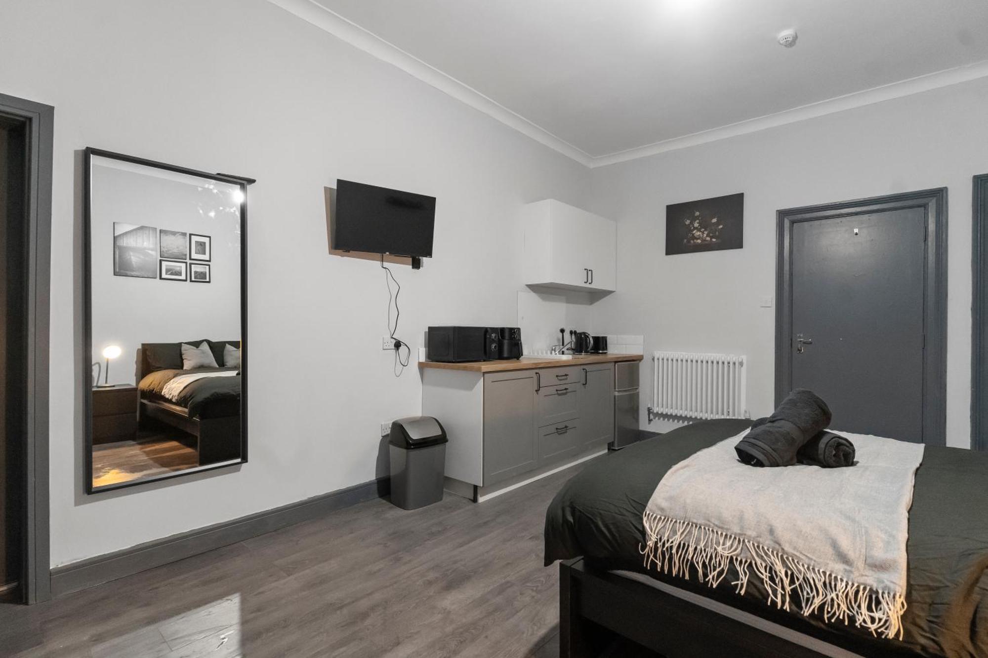 Apartment Modern Moseley - 3 *