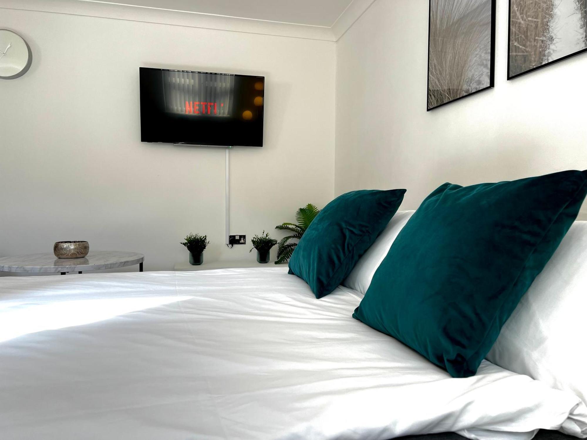 Apartment Centre Escape - Stylish And Serene 1br