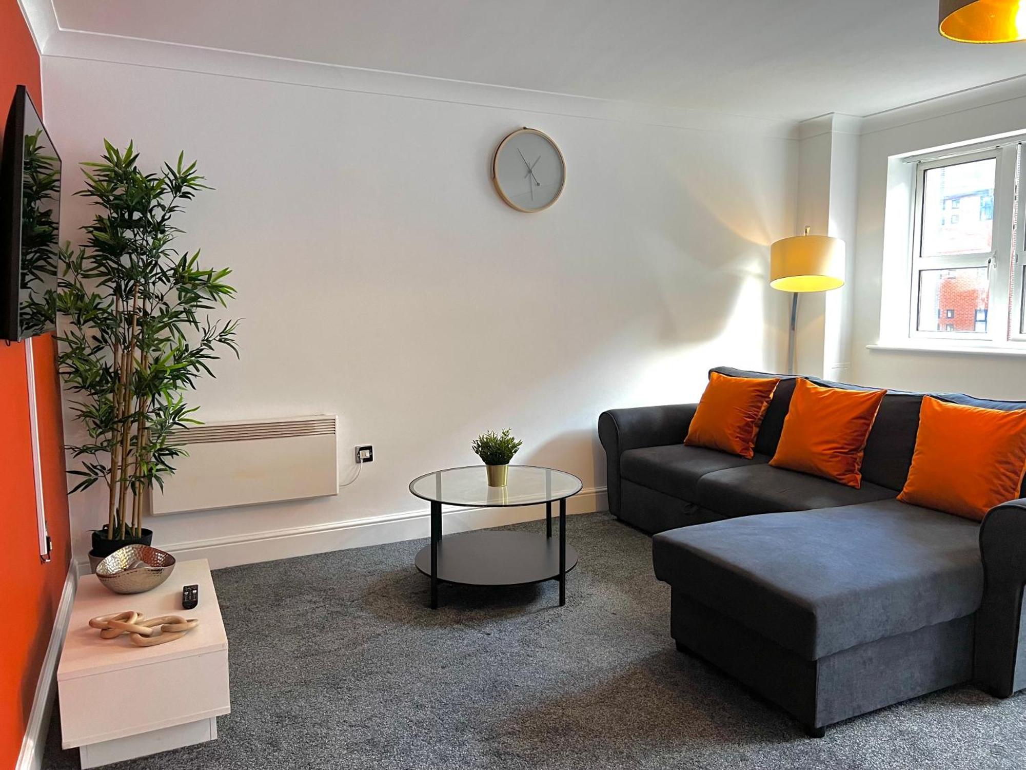 City Centre Gem - Stylish 1 Bedroom Stay * Birmingham
