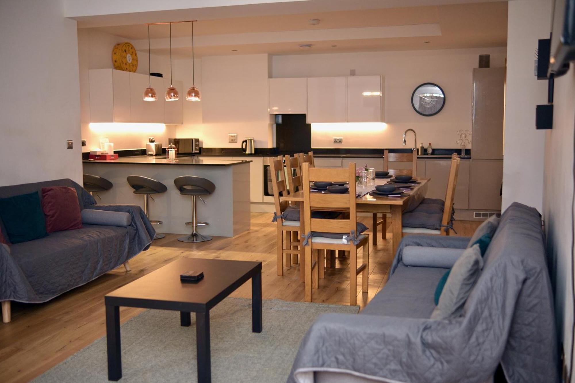Modern House In Holiday home Birmingham
