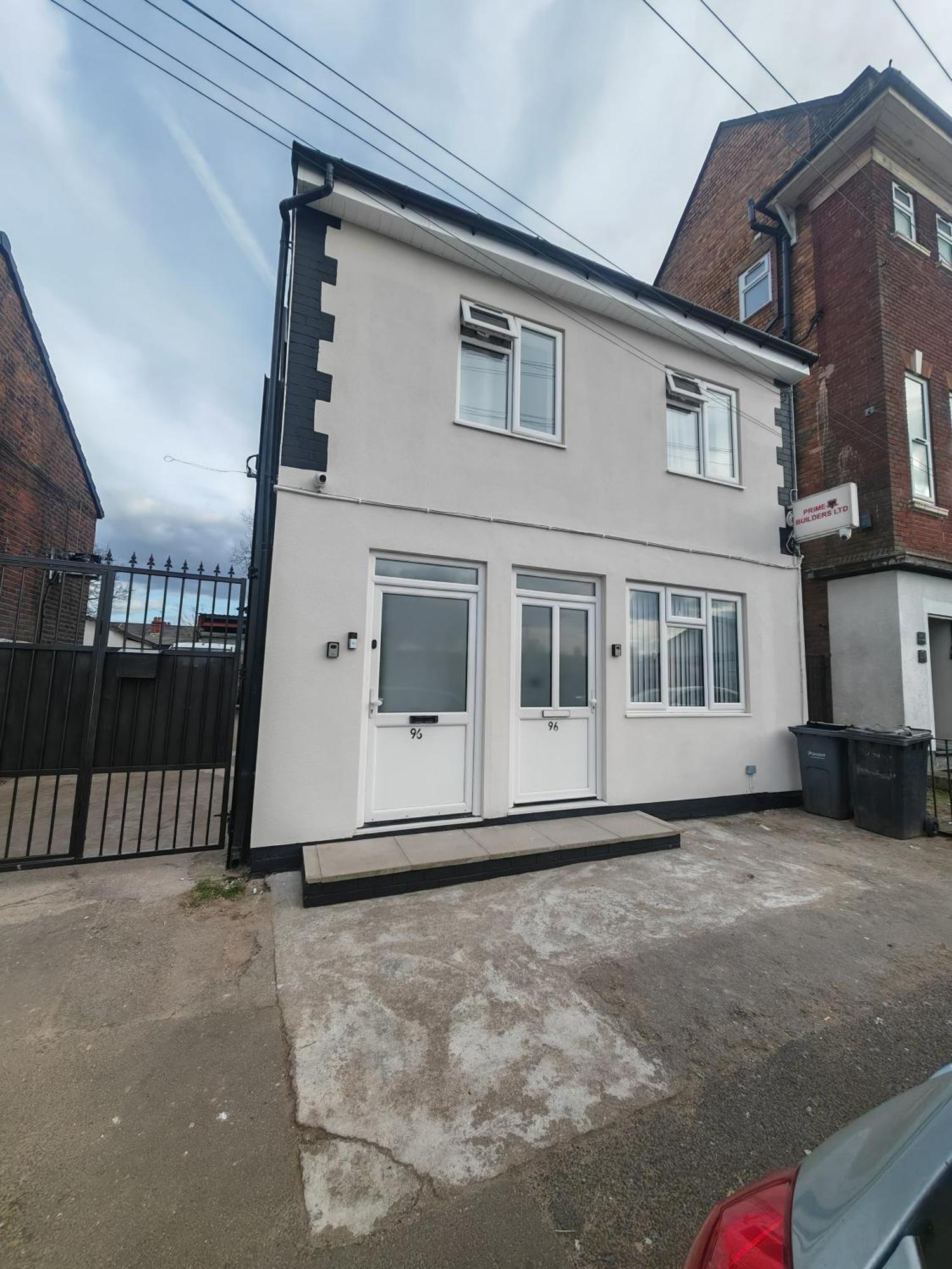 Stylish Loft In West Bromwich * Birmingham