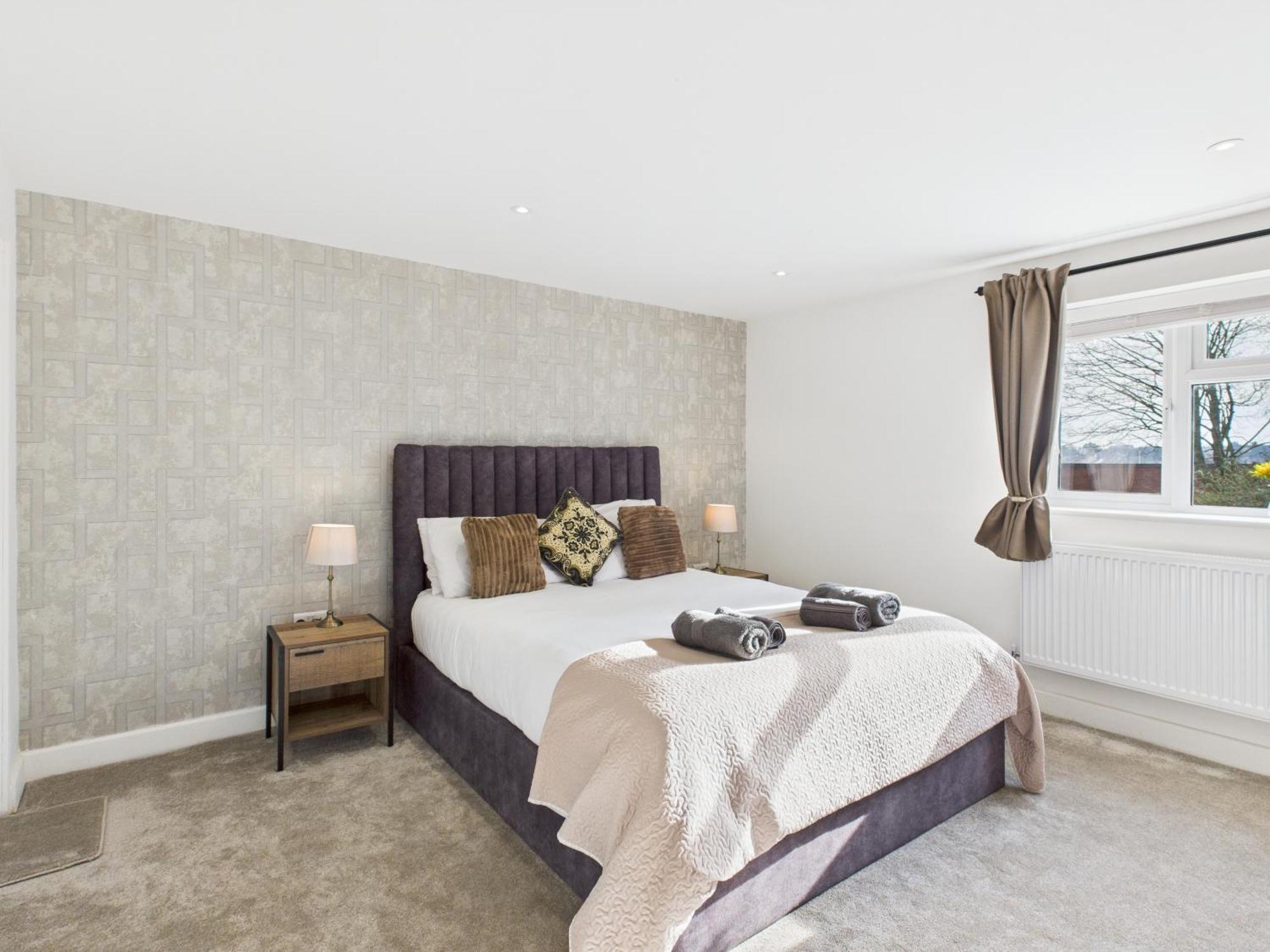 Jays Modern Guest house Birmingham
