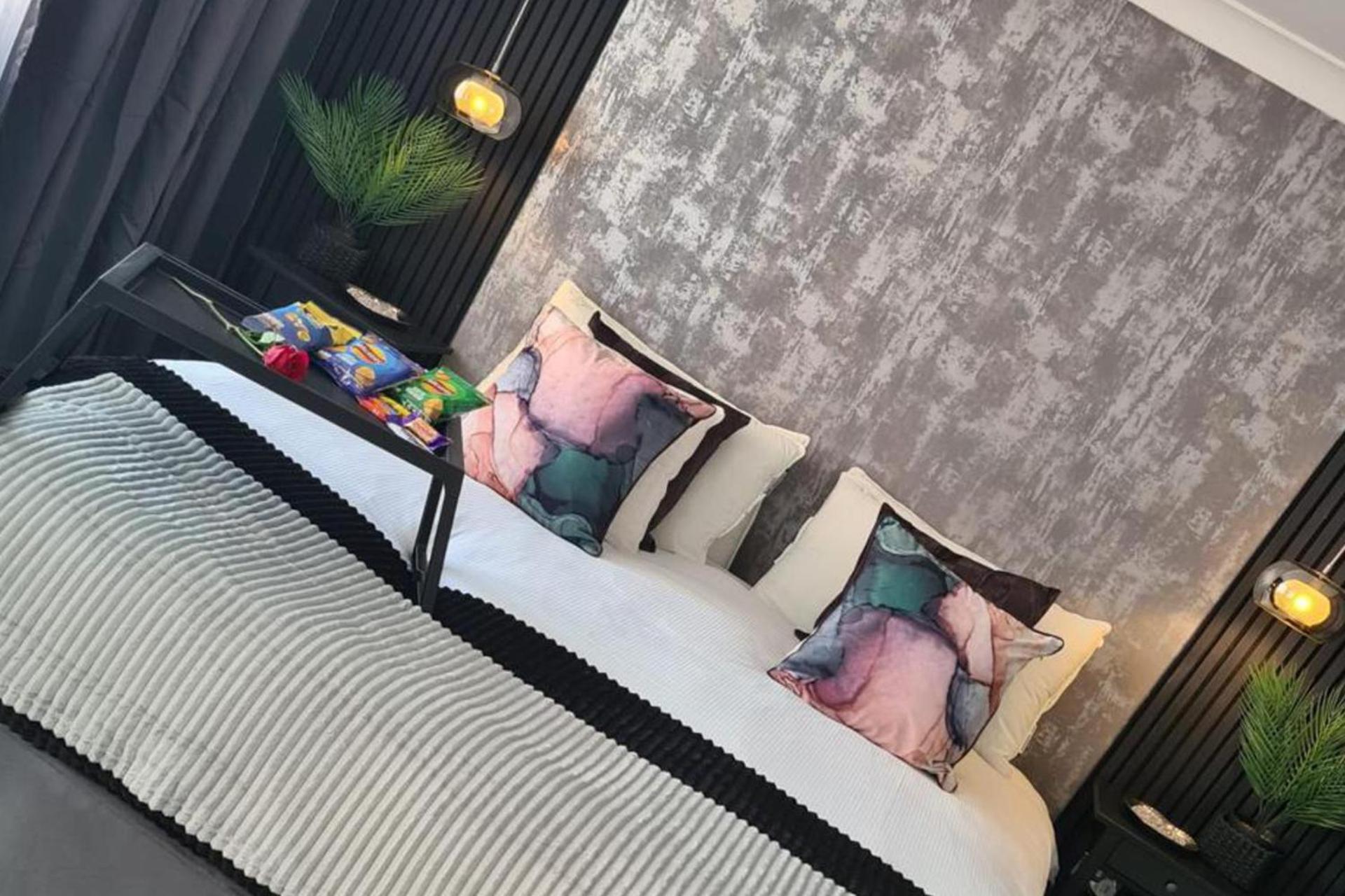 Apartment Exotic Jacuzzi With Balcony & Parking Birmingham
