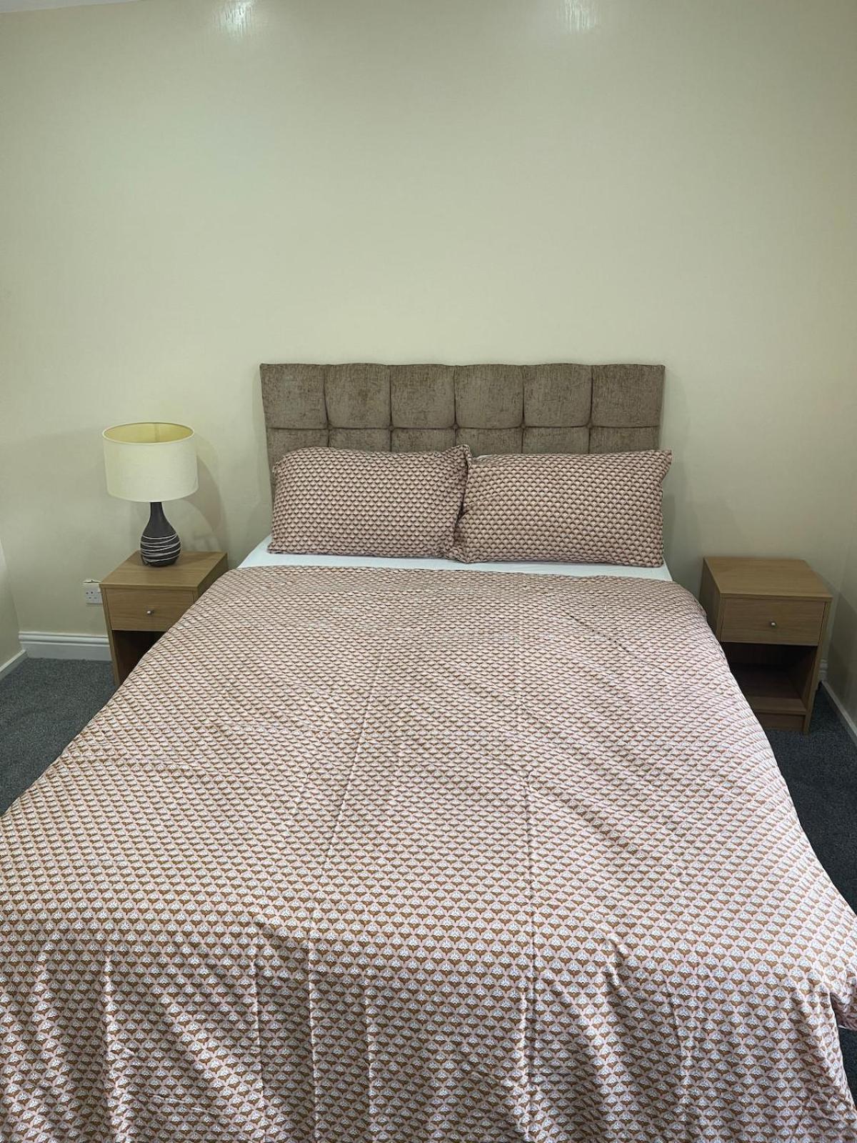 Apartment Luxury 2 Bed House And Pool Table In Harborne Birmingham
