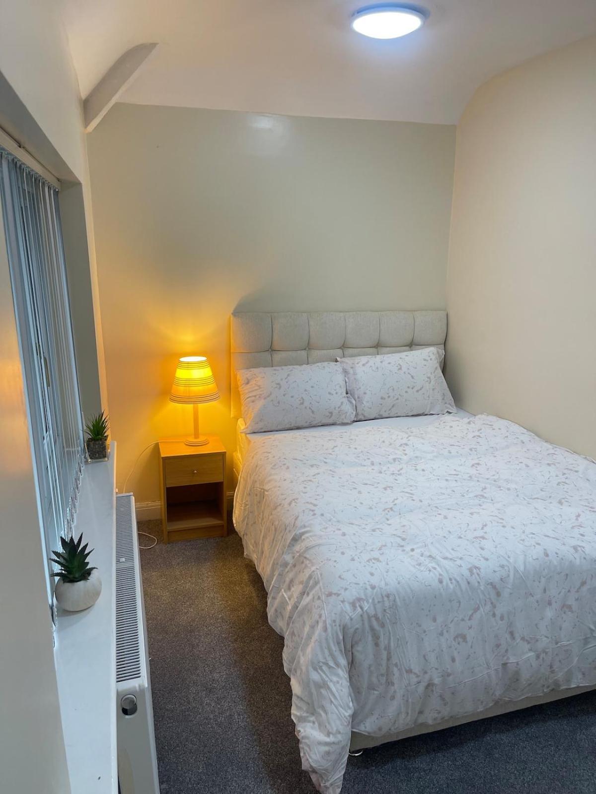 Apartment Luxury 2 Bed House And Pool Table In Harborne Birmingham