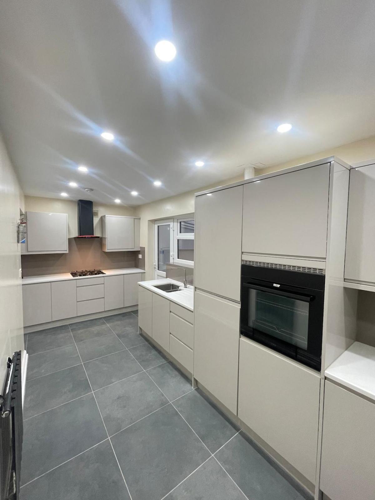 Apartment Luxury 2 Bed House And Pool Table In Harborne