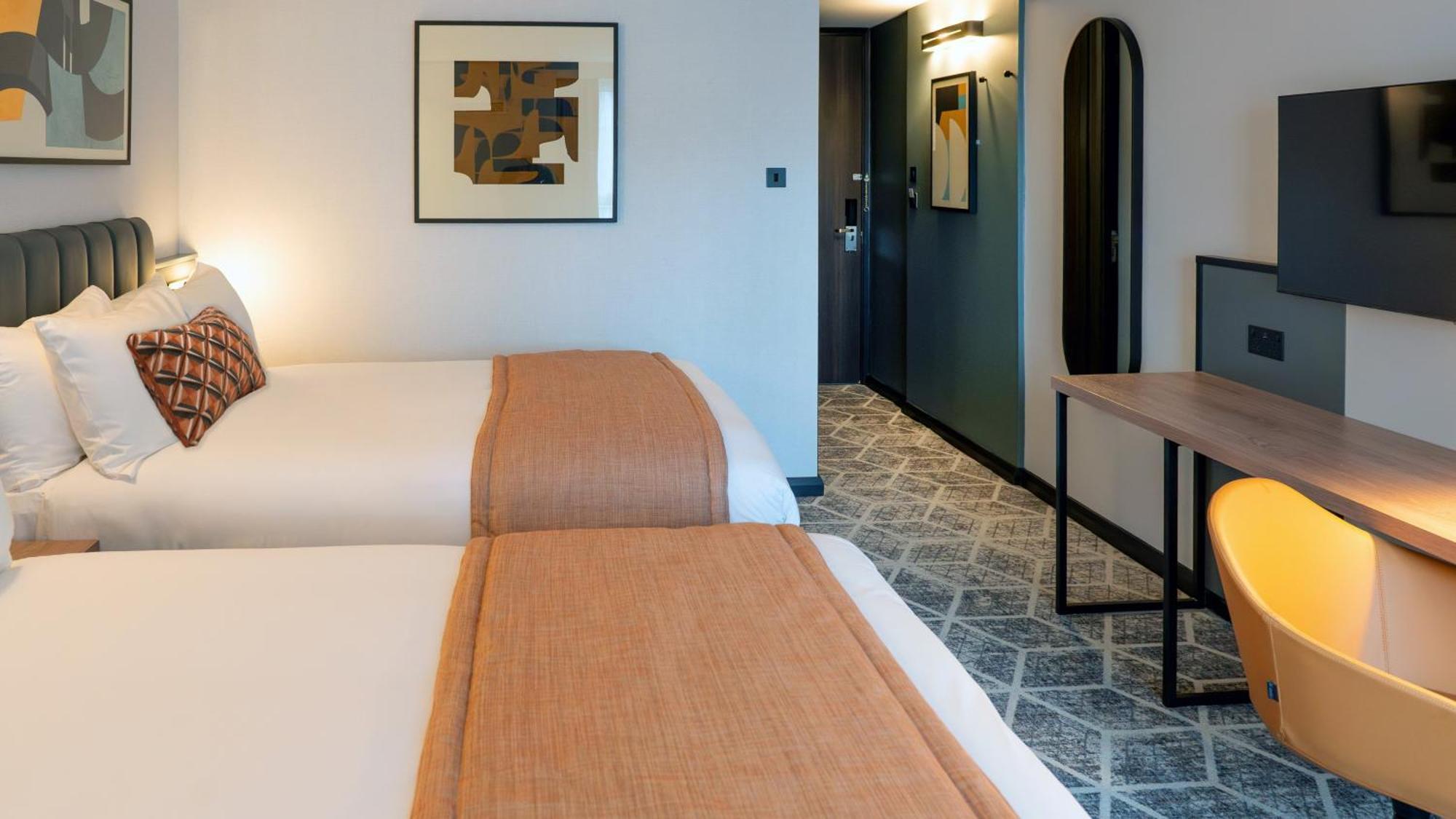 Hotel Crowne Plaza By Ihg 4*