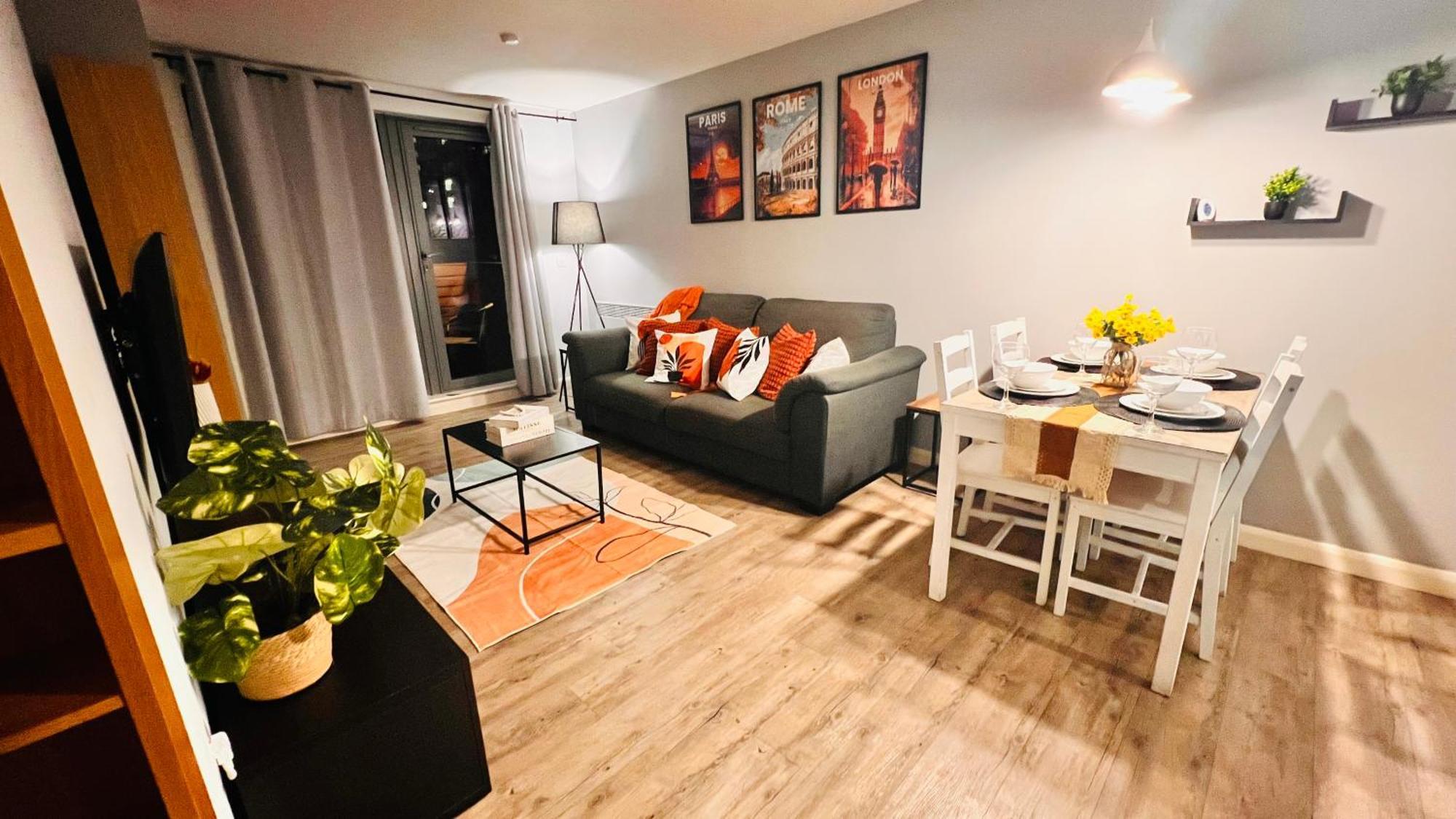 Apartment Entire 2br Centre Skyline With Parking Birmingham