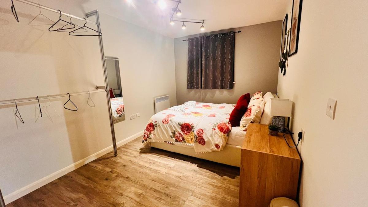 Apartment Entire 2br Centre Skyline With Parking Birmingham