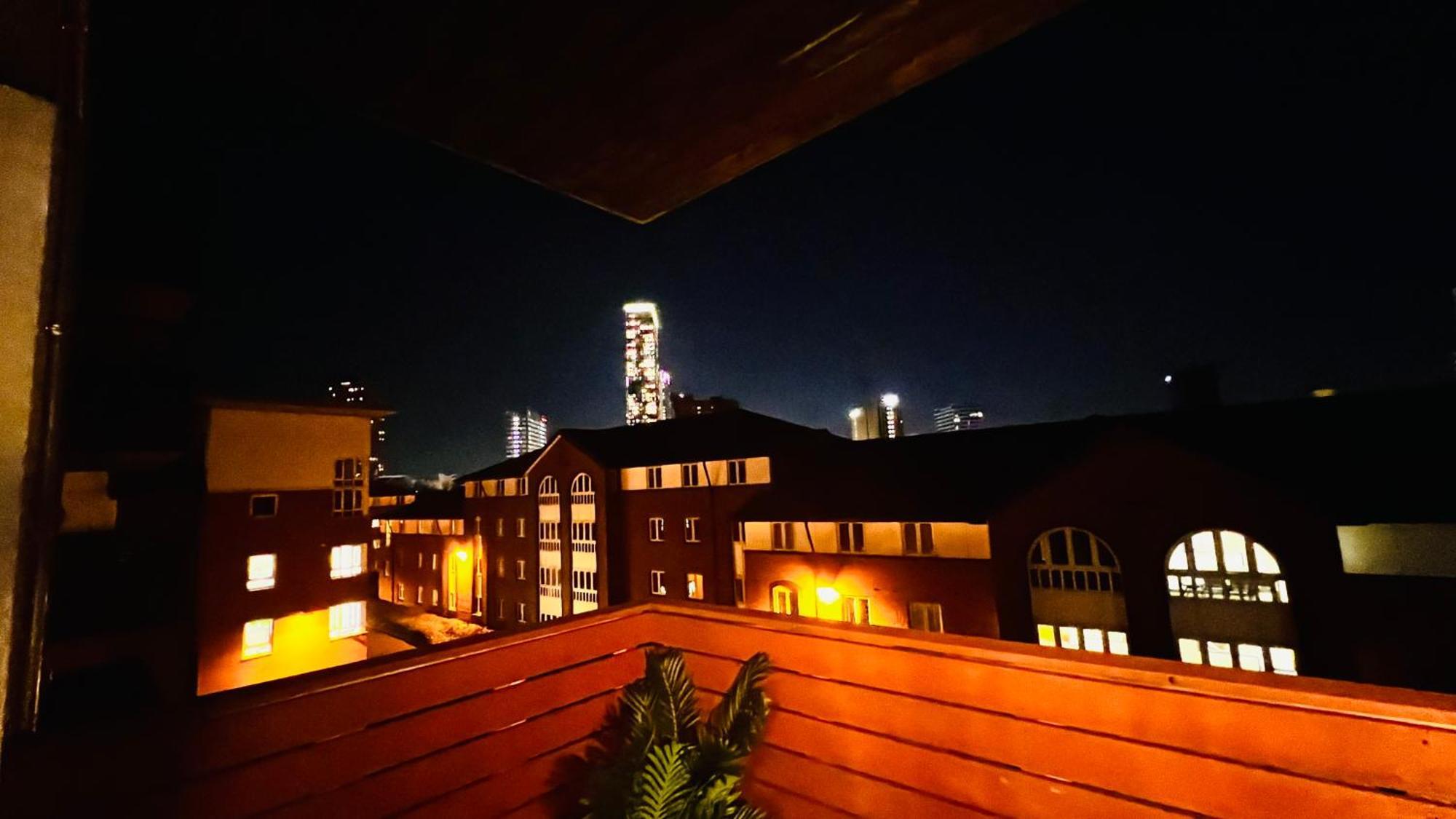 Entire 2br Centre Skyline With Parking Birmingham