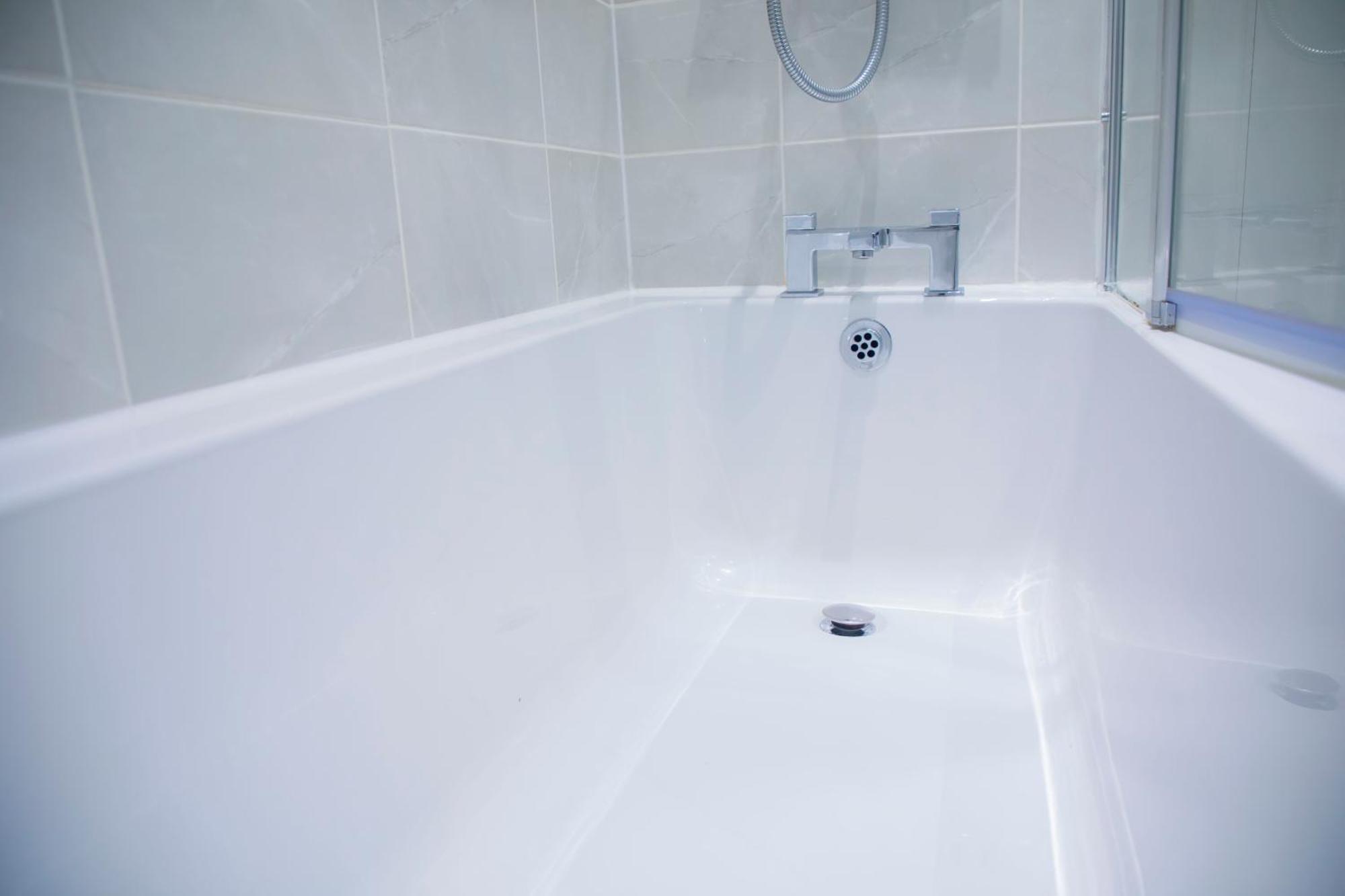 Holiday home 5 Bed House Wifi Centre Free Parking
