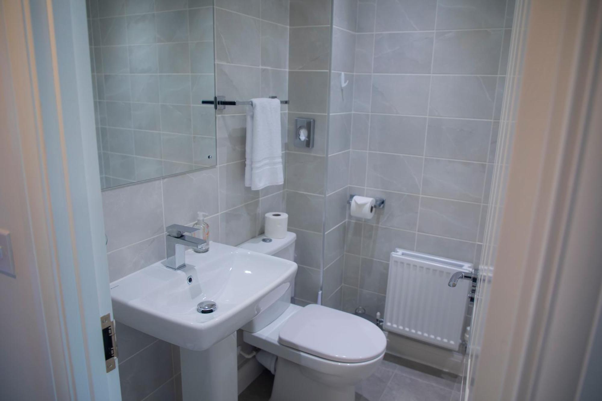 Holiday home 5 Bed House Wifi Centre Free Parking Birmingham