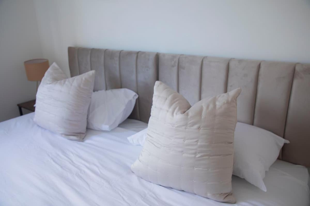 5 Bed House Wifi Centre Free Parking Holiday home Birmingham